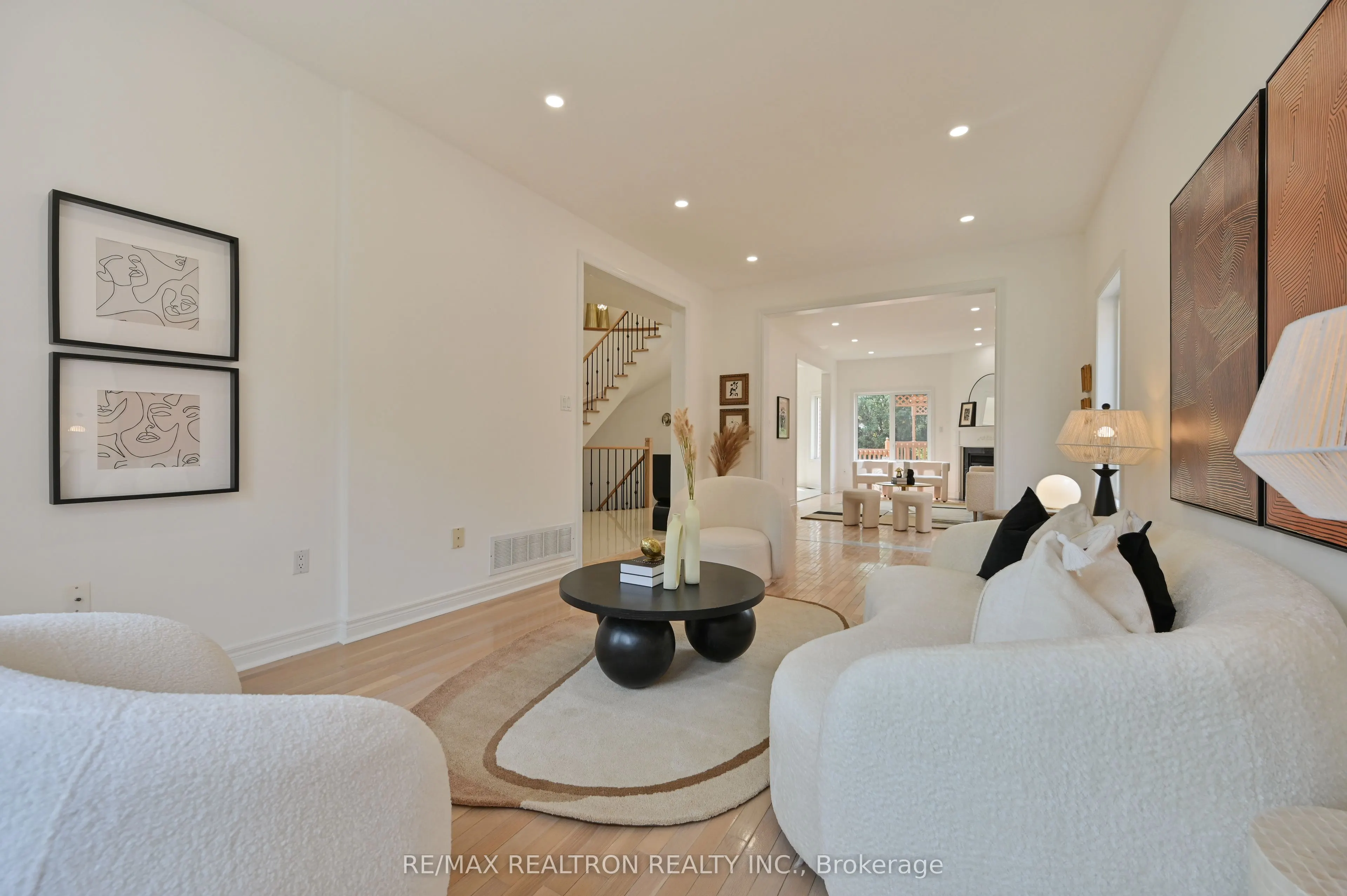 6 Renberg Drive