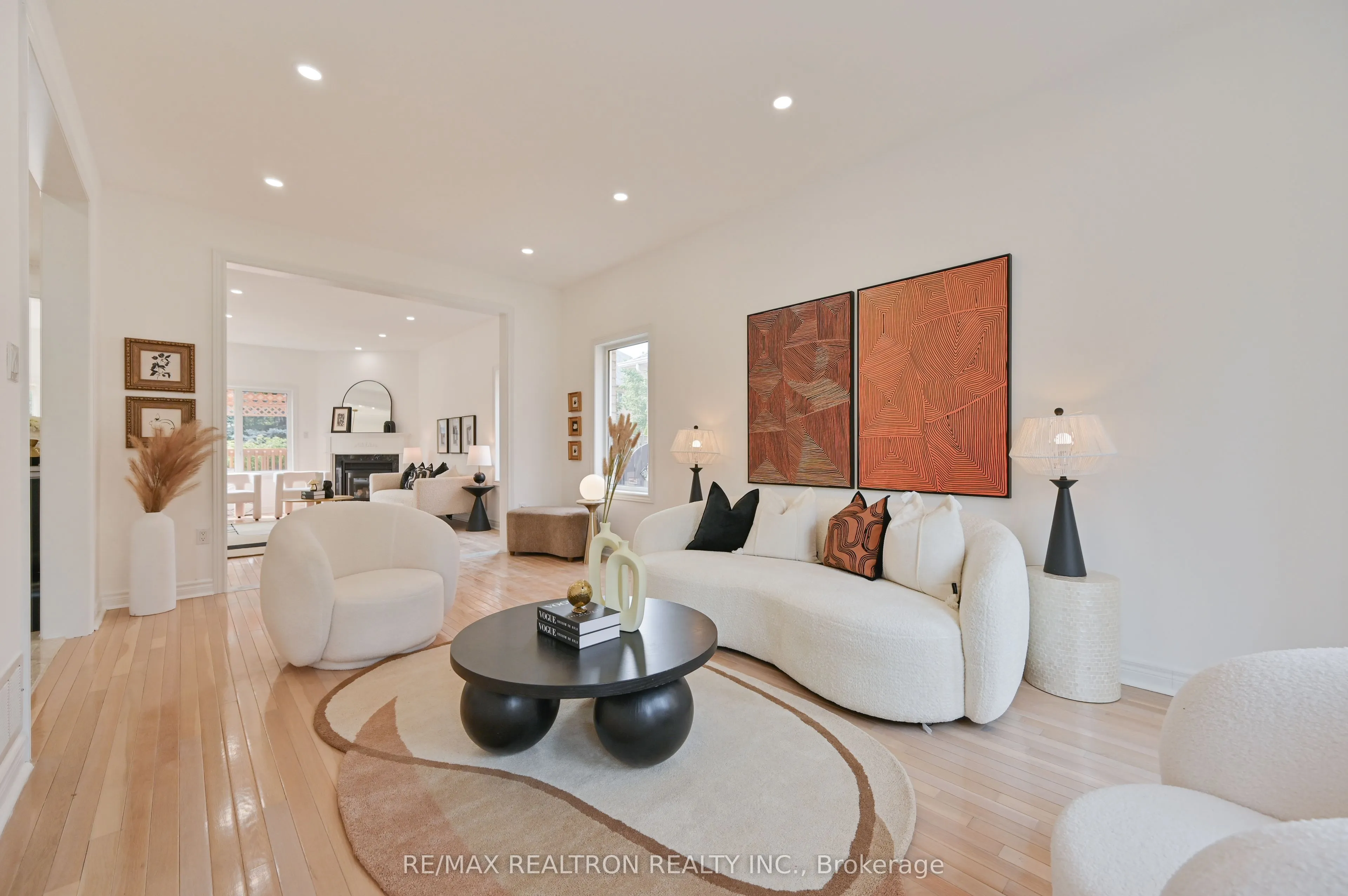 6 Renberg Drive