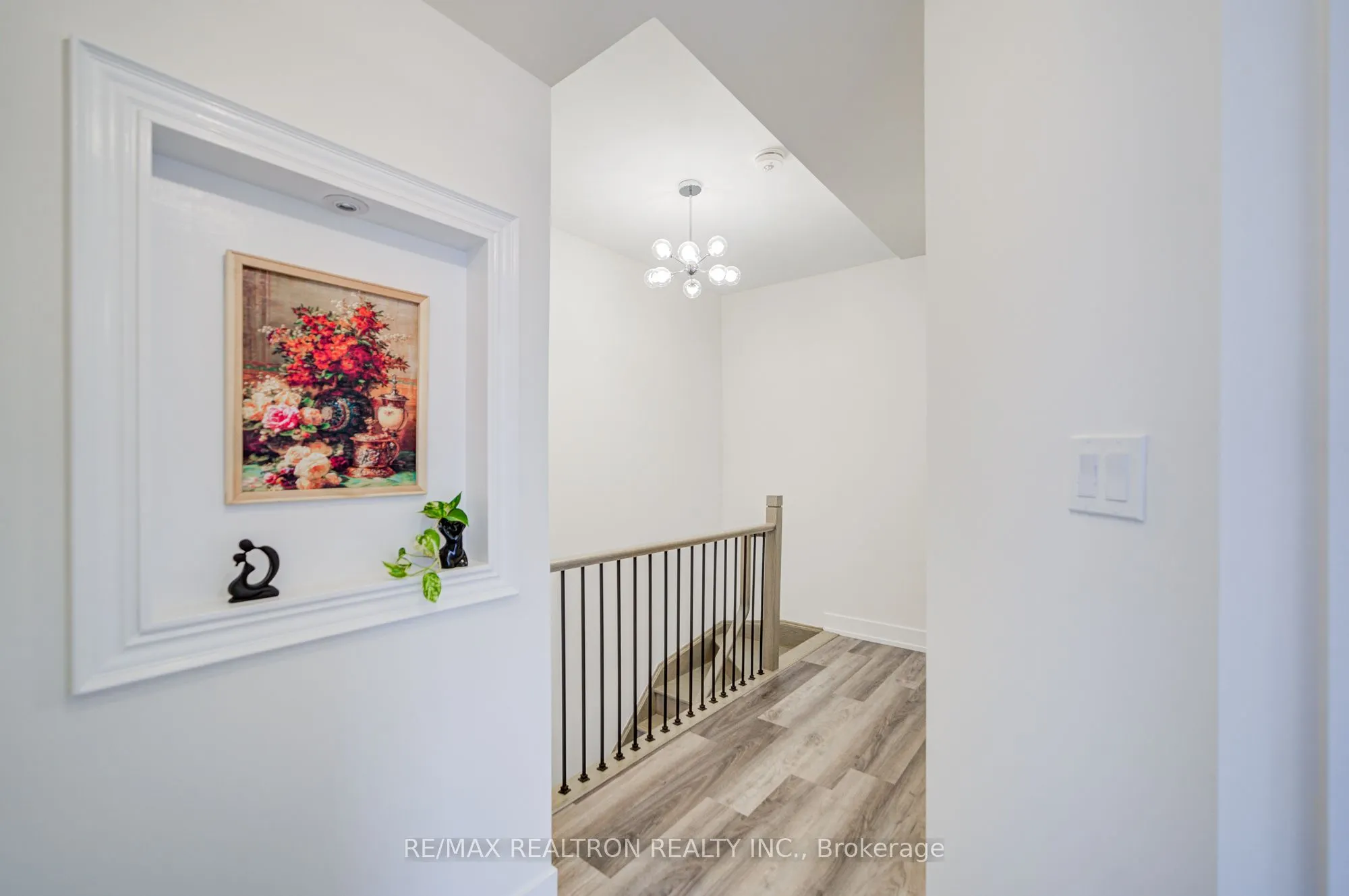6 Sayers Lane, #18