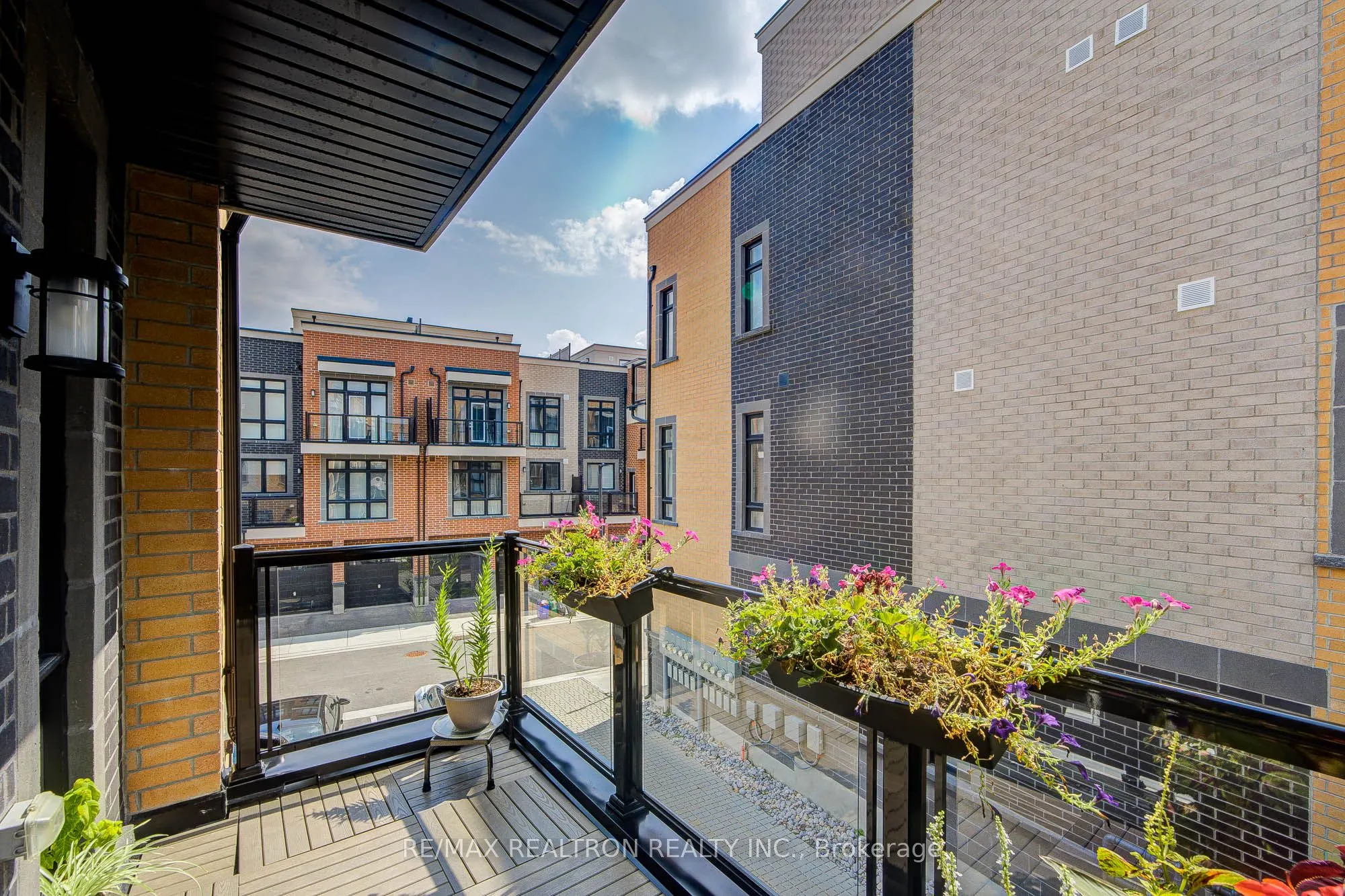 6 Sayers Lane, #18