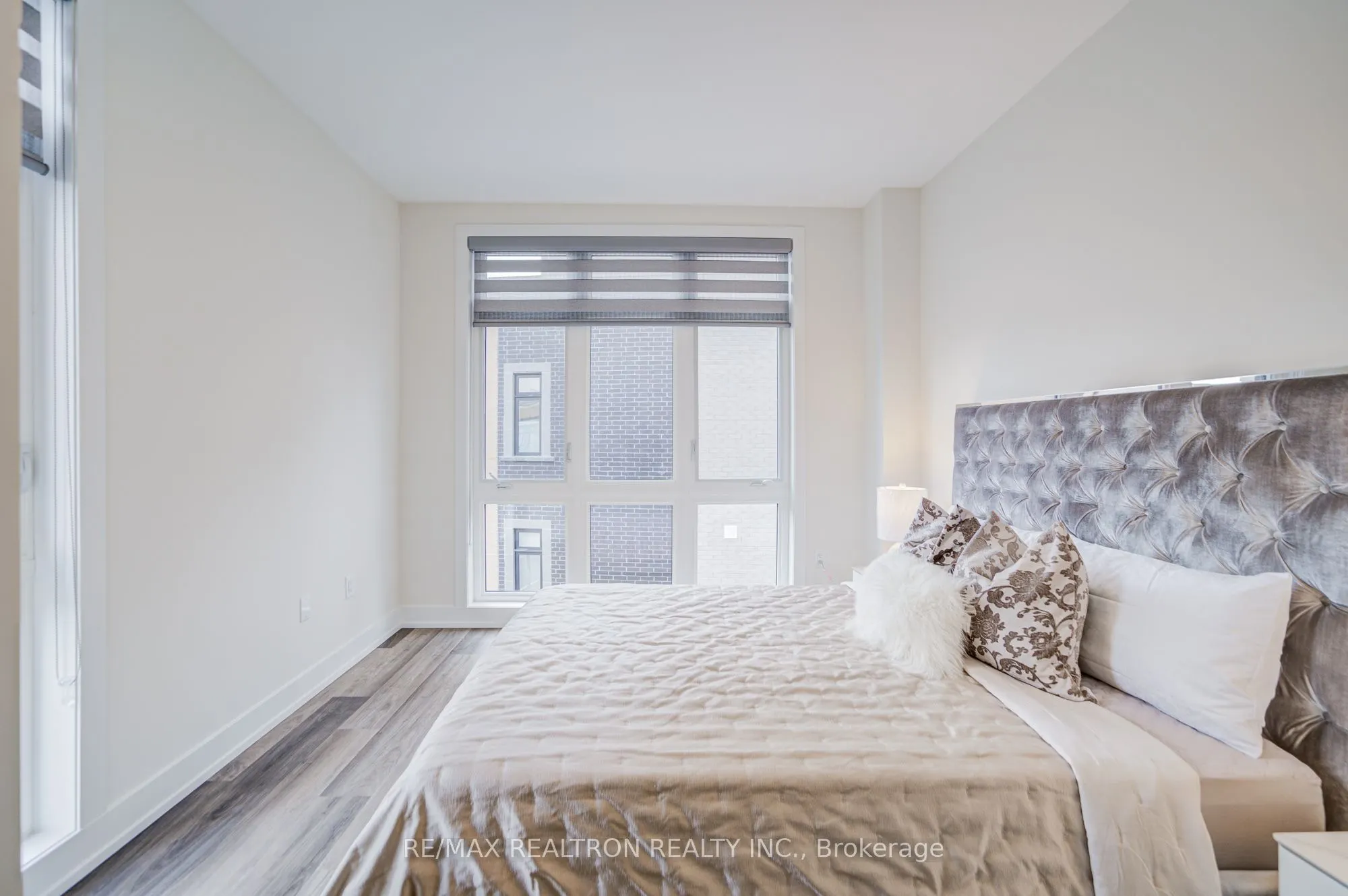 6 Sayers Lane, #18