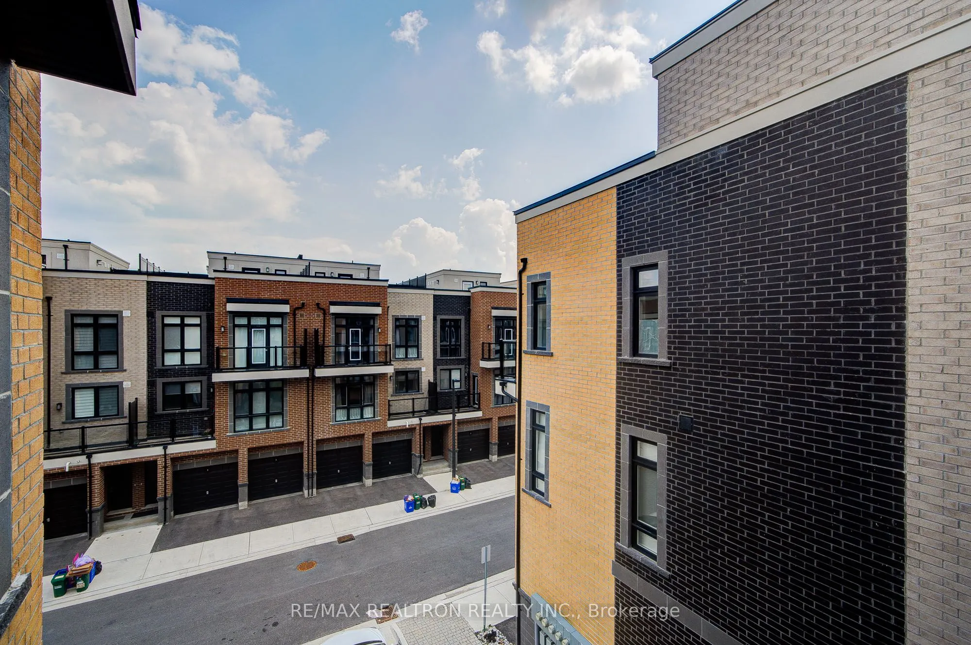 6 Sayers Lane, #18
