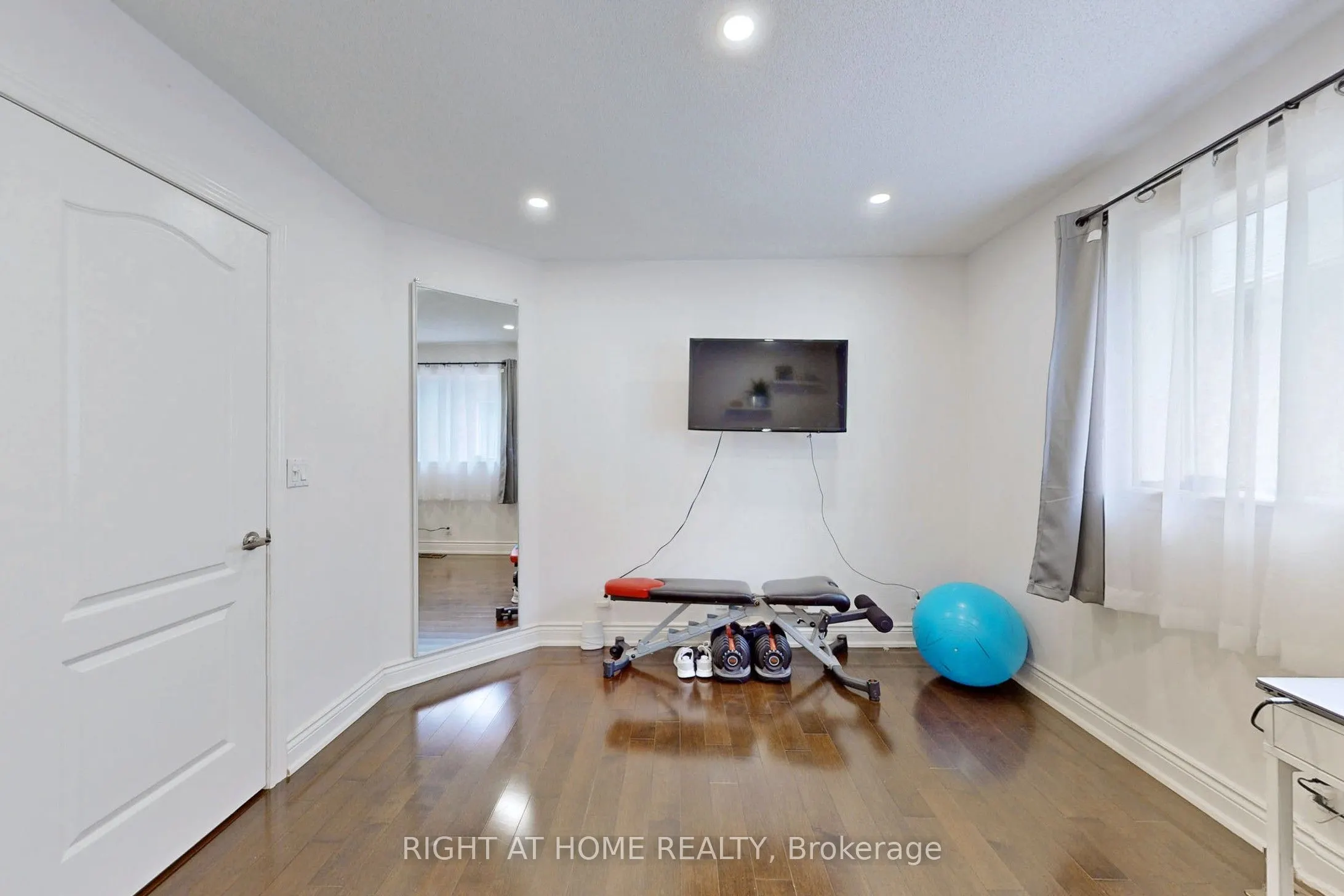 30 Casabel Drive, #Upper