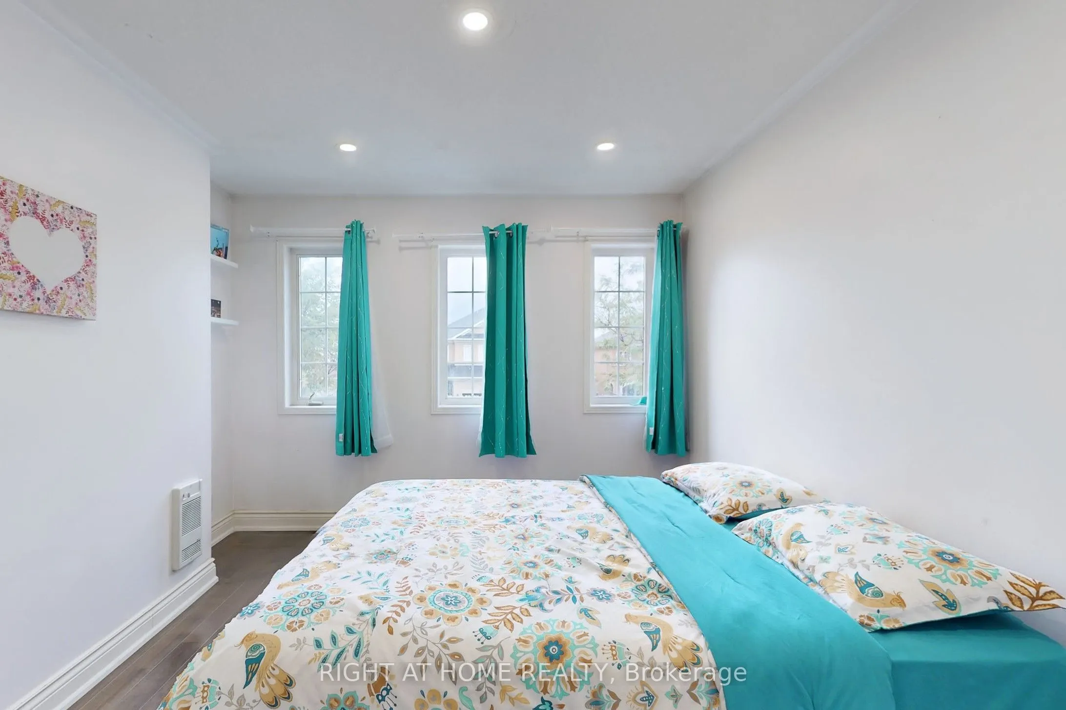 30 Casabel Drive, #Upper