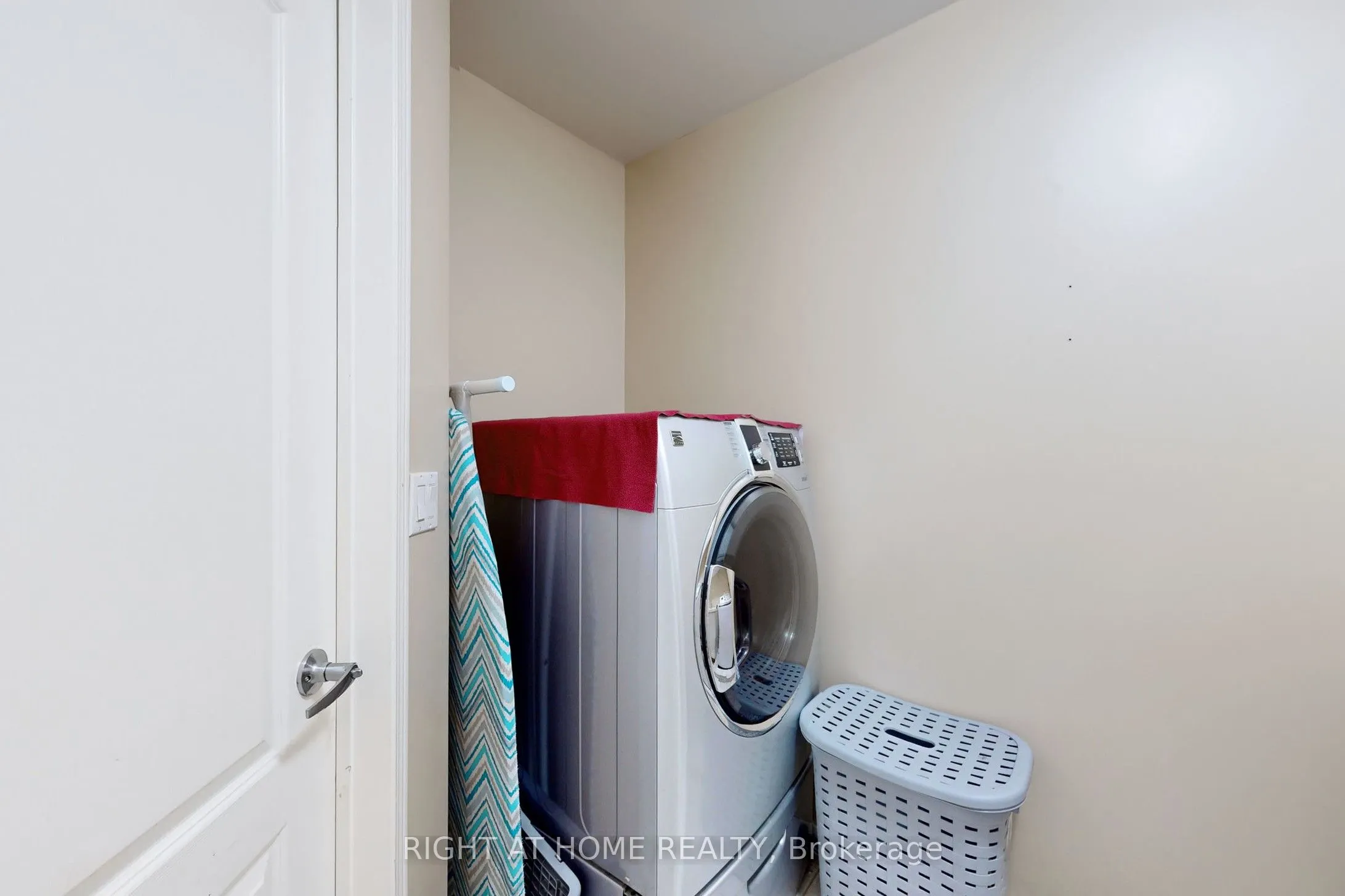 30 Casabel Drive, #Upper
