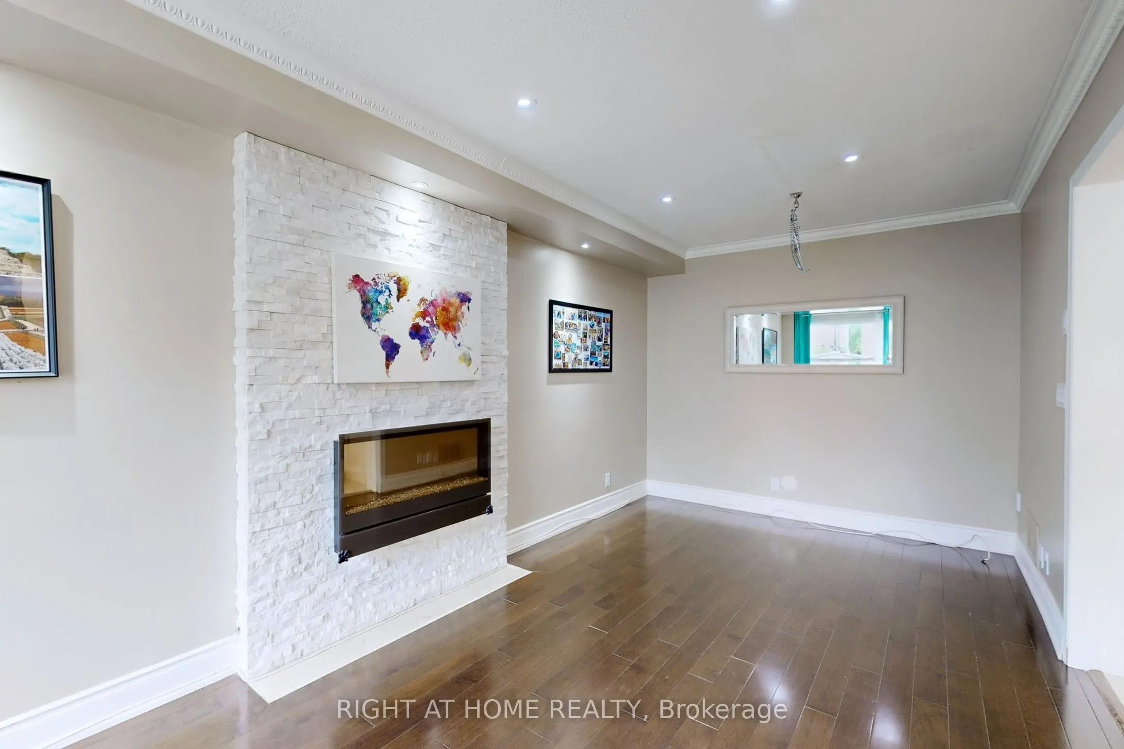 30 Casabel Drive, #Upper