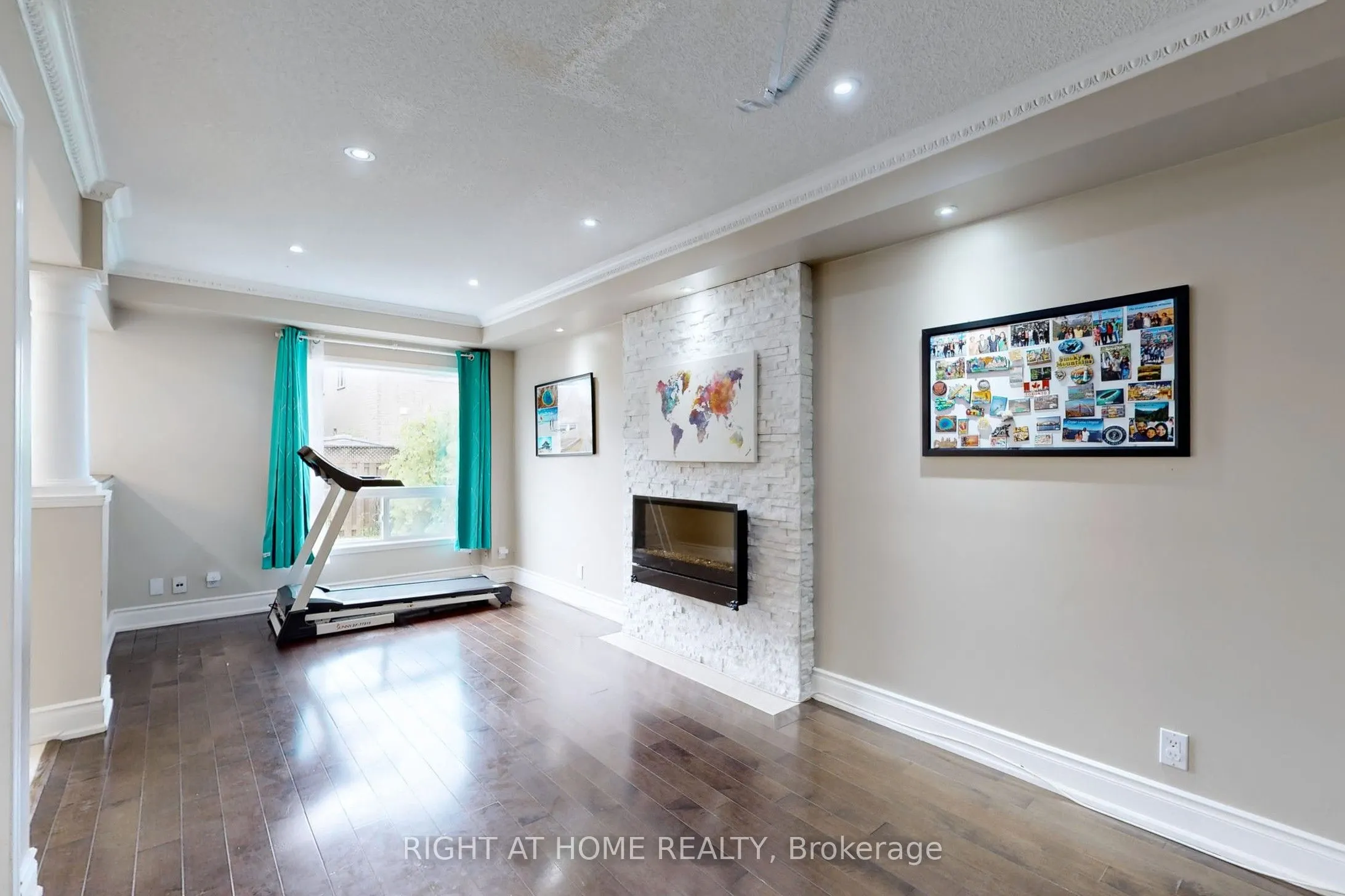 30 Casabel Drive, #Upper