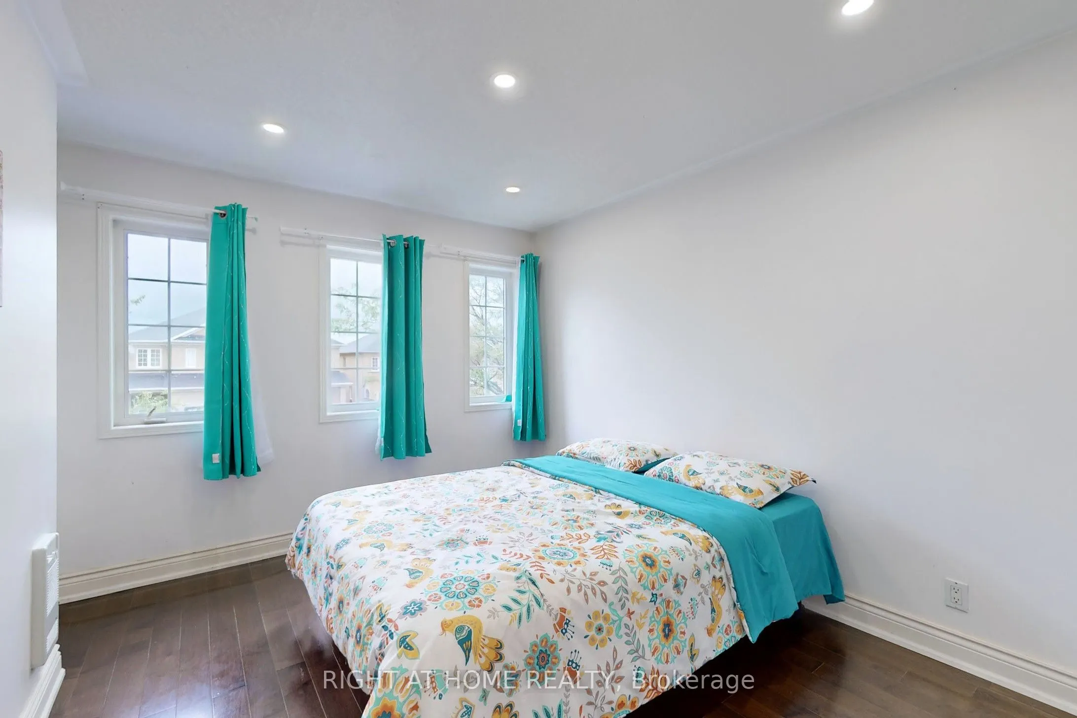 30 Casabel Drive, #Upper