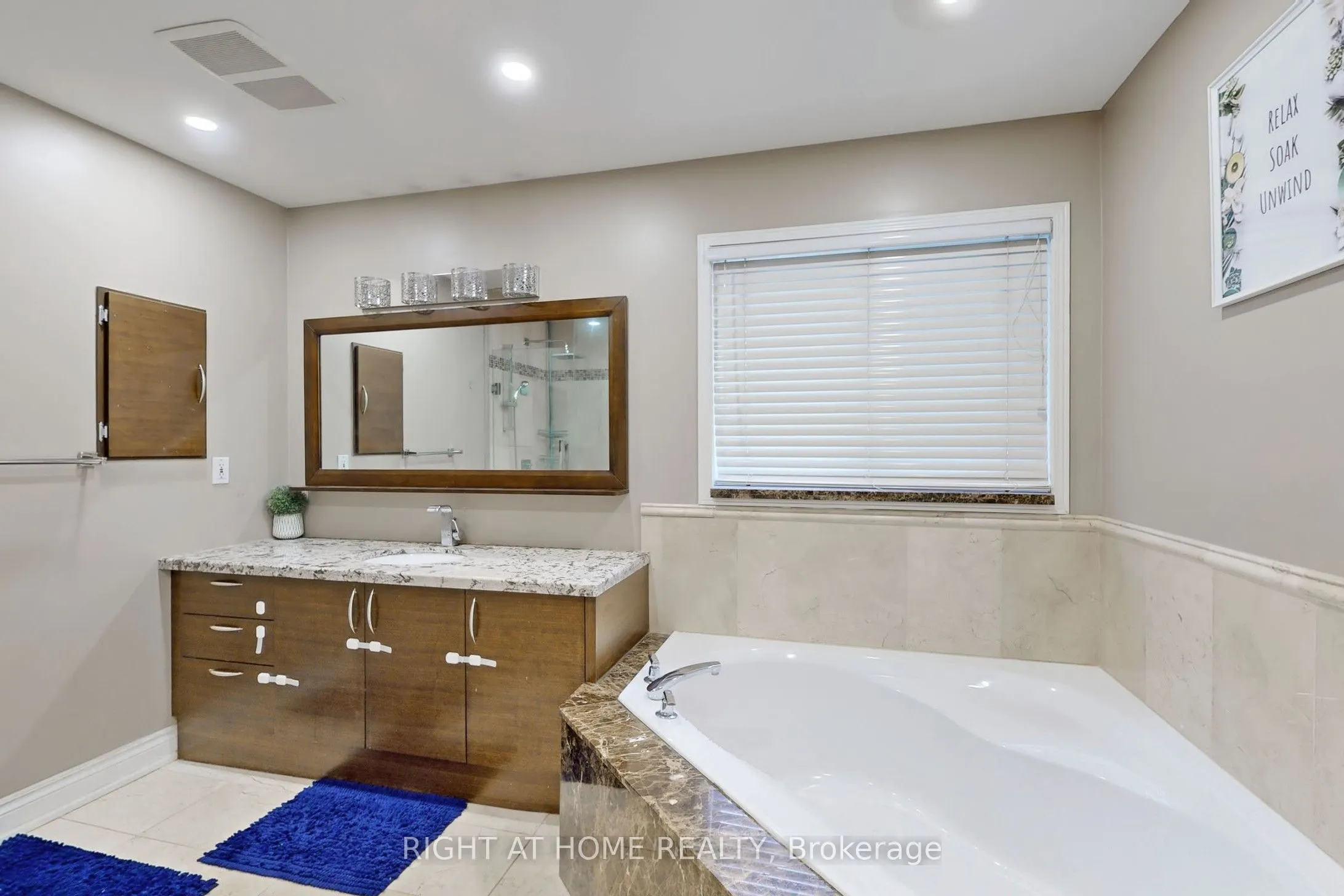 30 Casabel Drive, #Upper