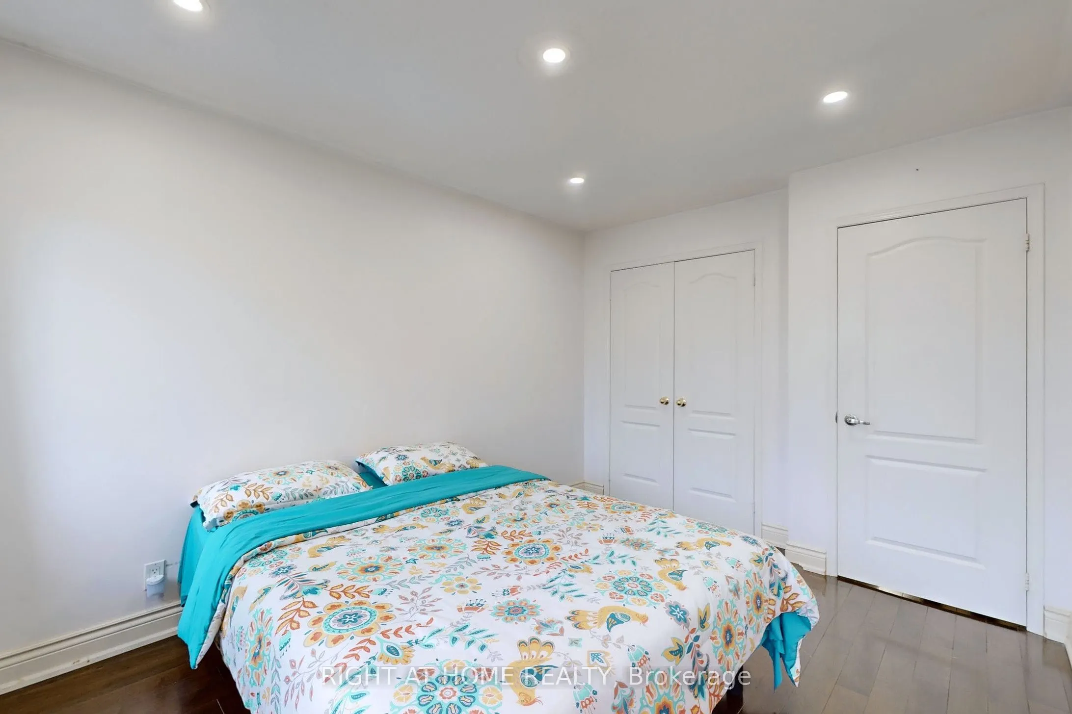 30 Casabel Drive, #Upper