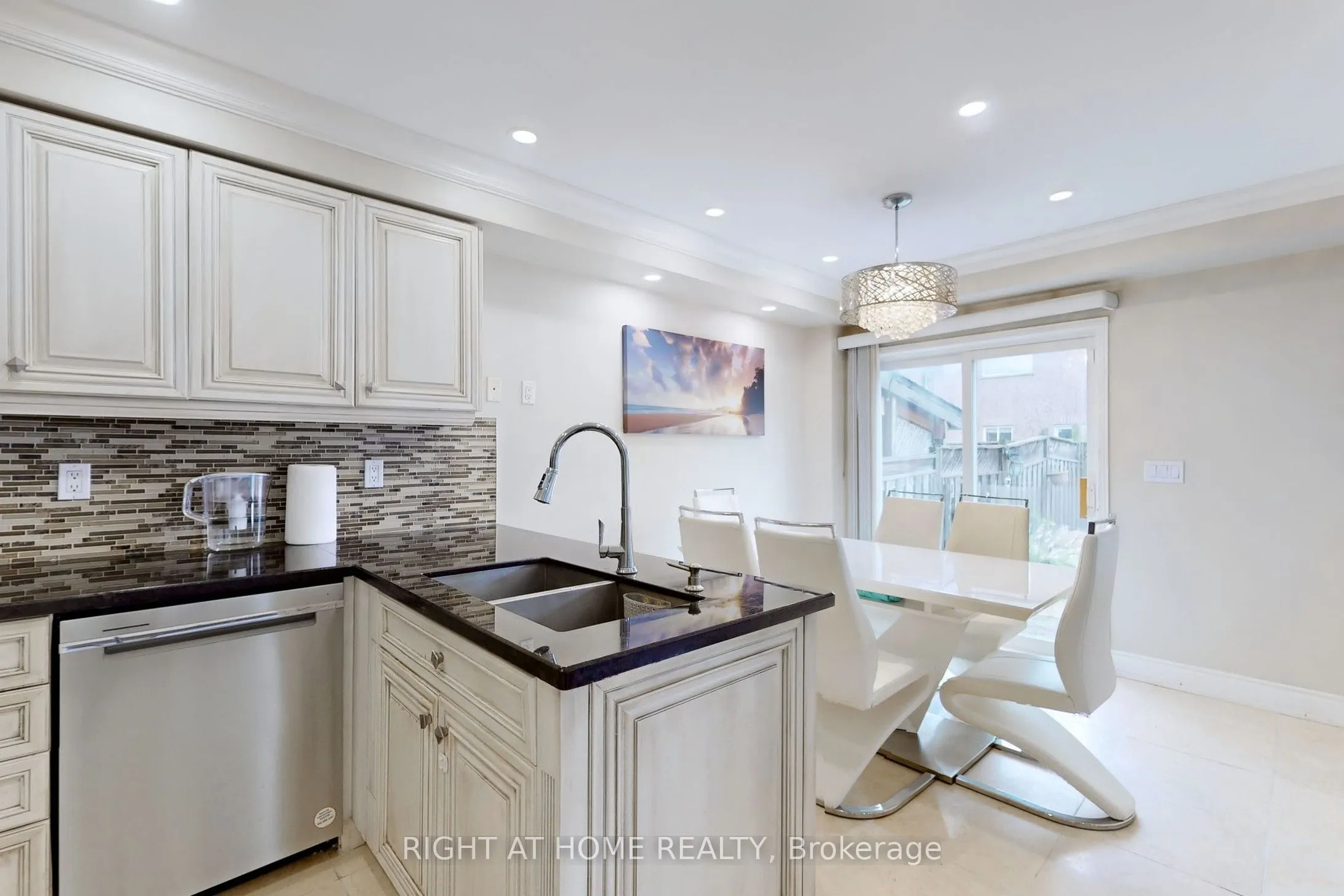 30 Casabel Drive, #Upper