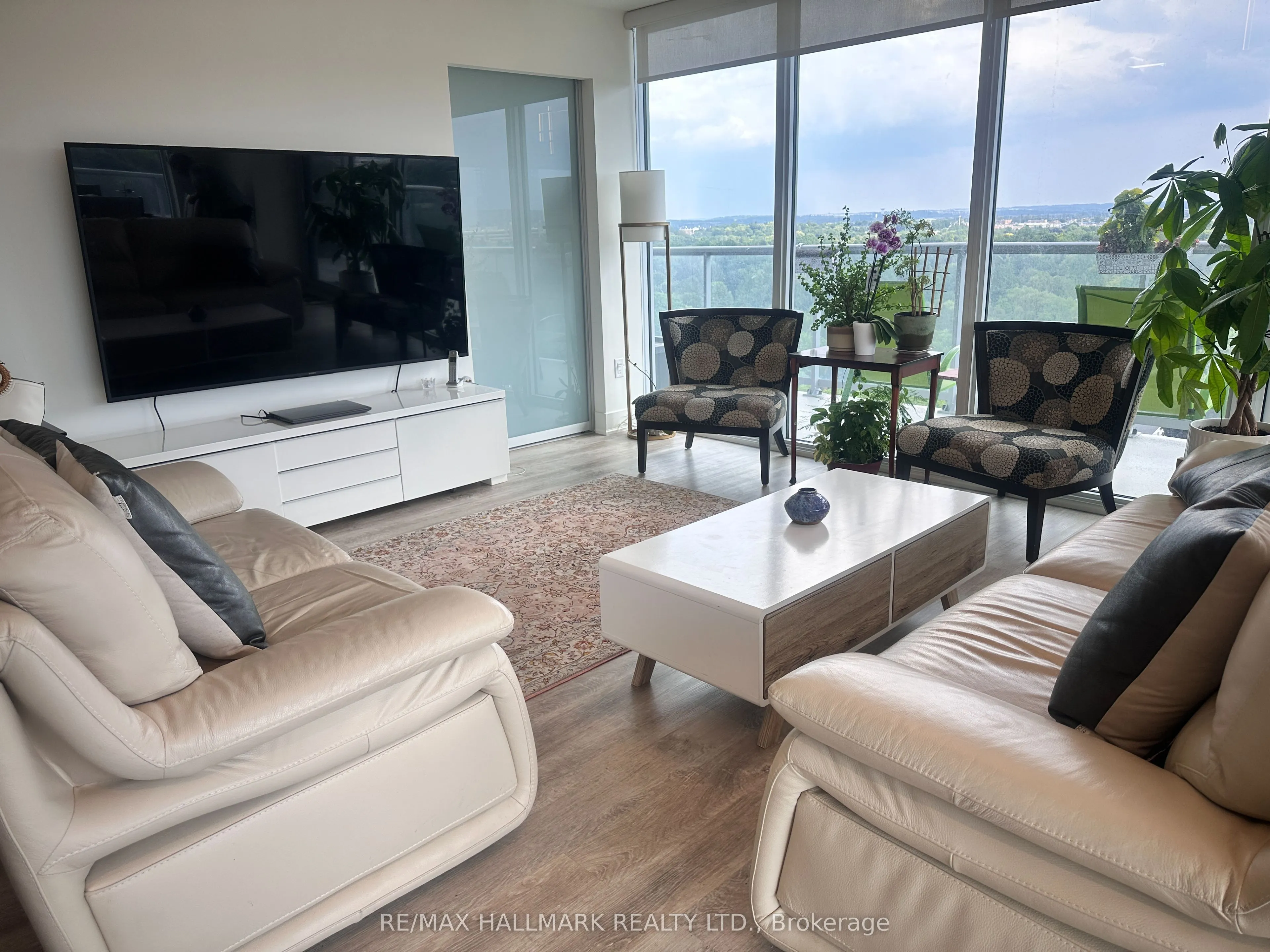185 Deerfield Road, #1104