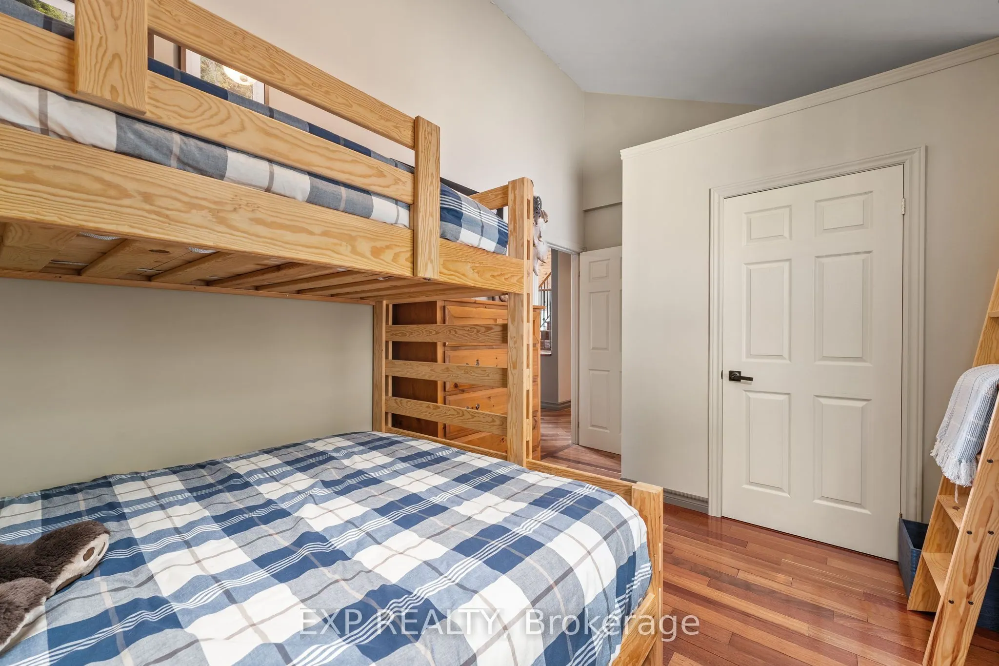 548 Bear Road