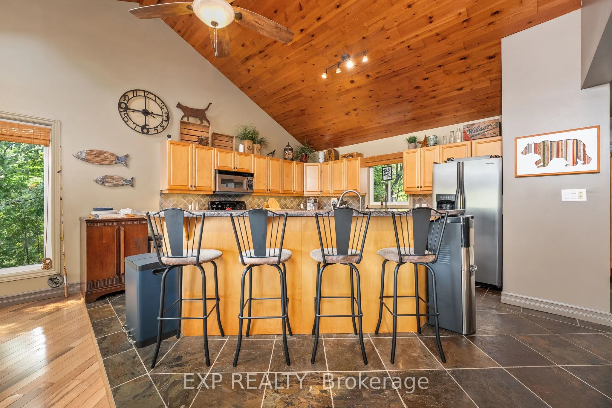 548 Bear Road