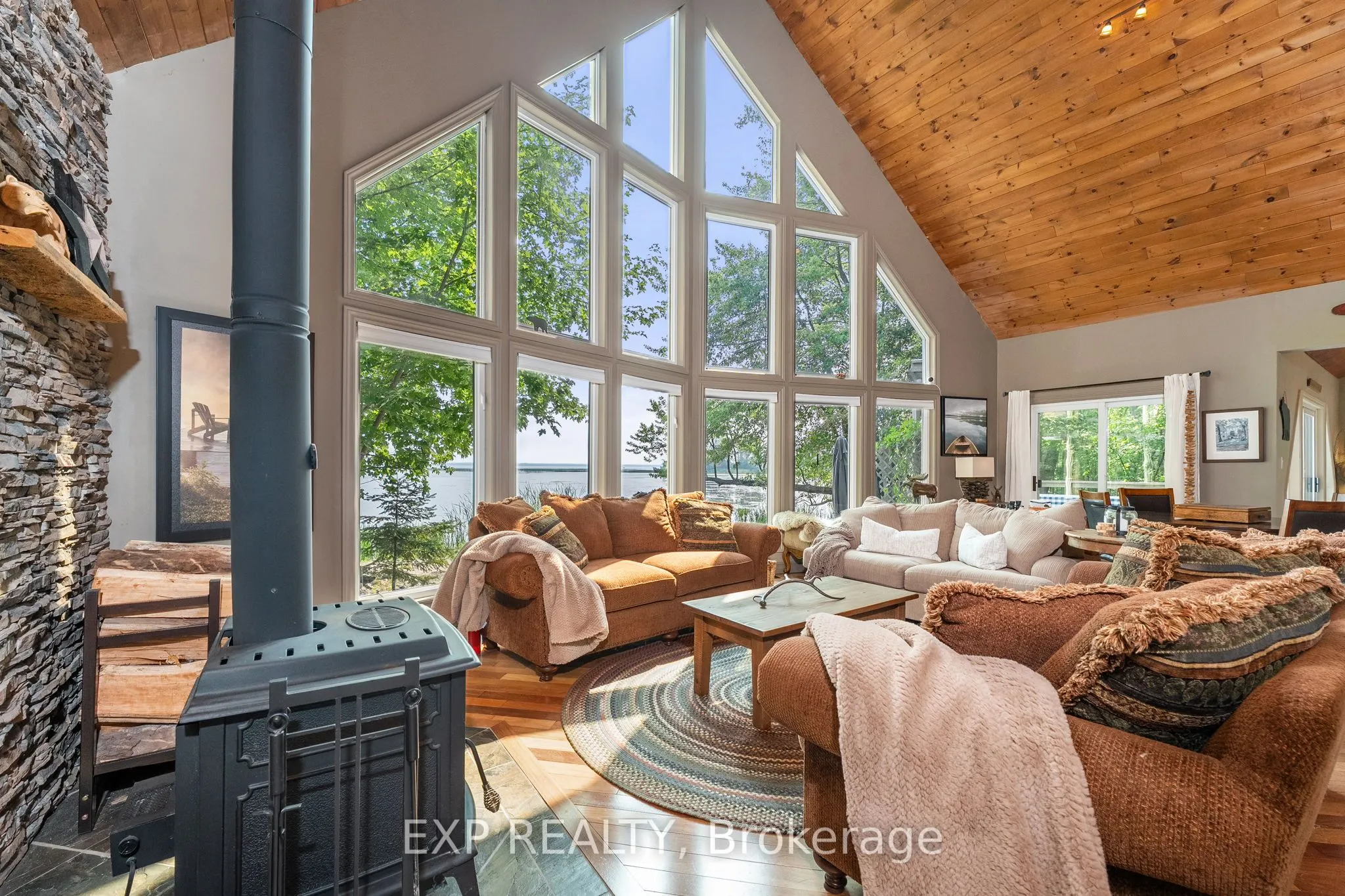 548 Bear Road