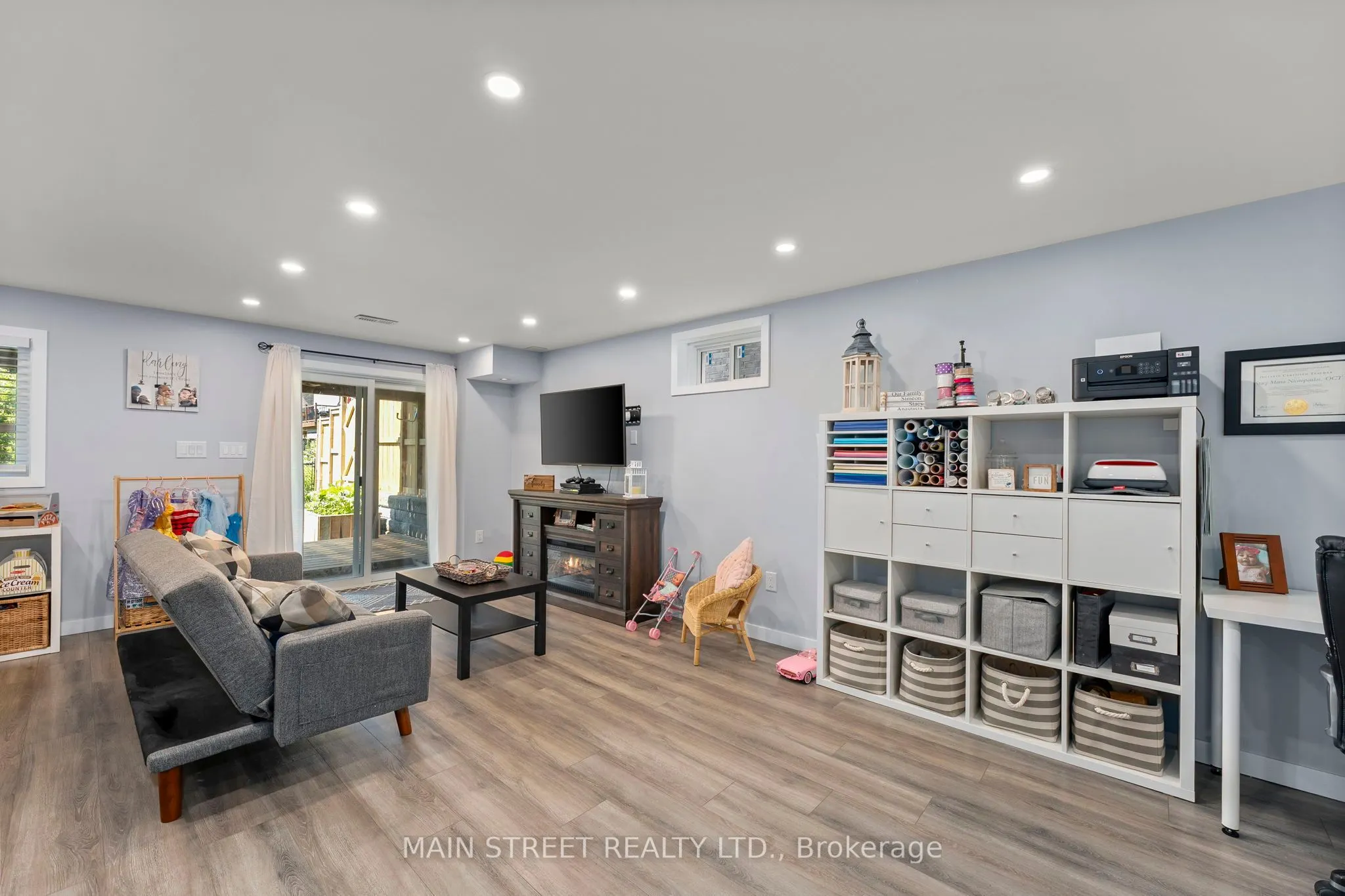 10 Prosser Crescent