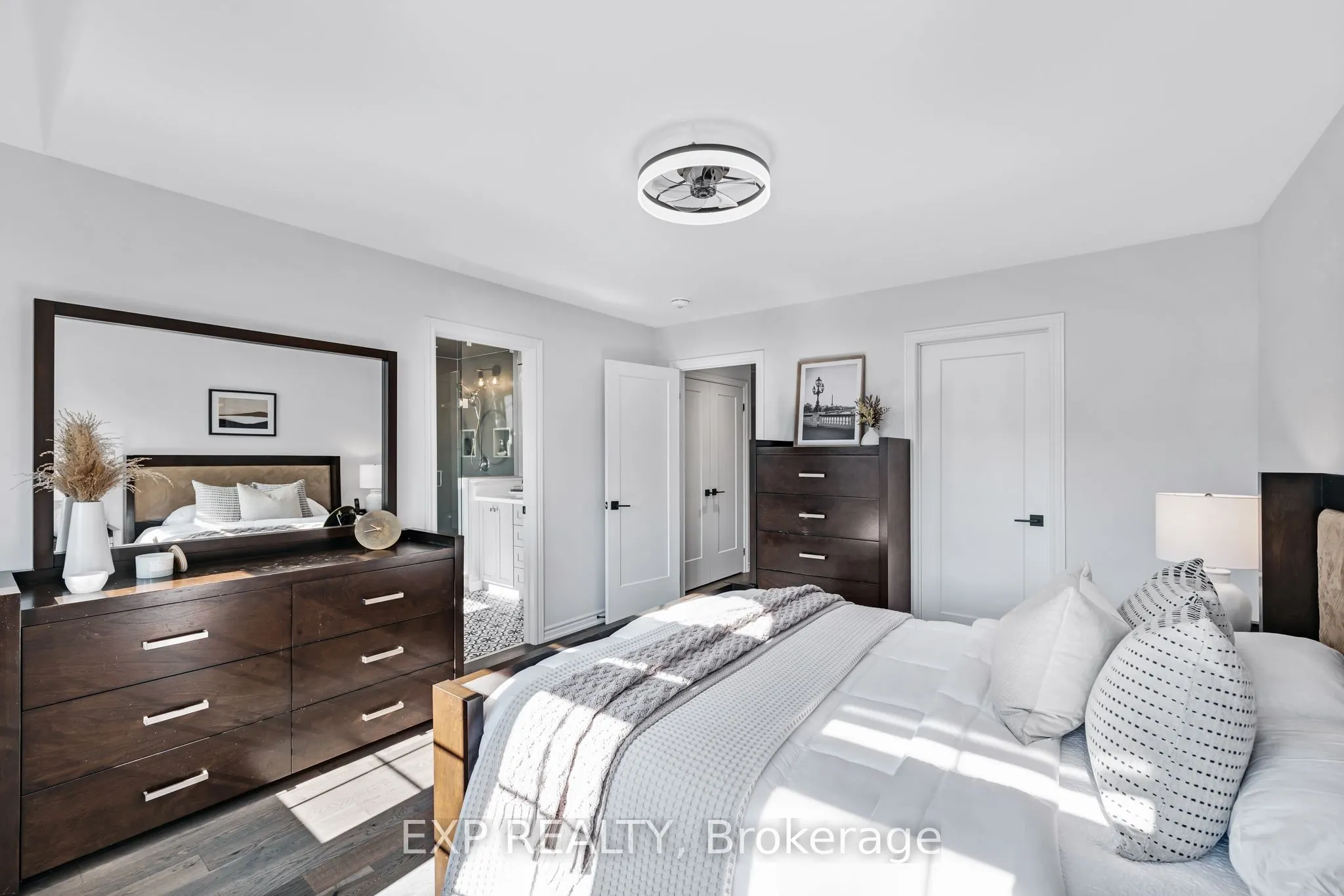 9 Gord Matthews Way