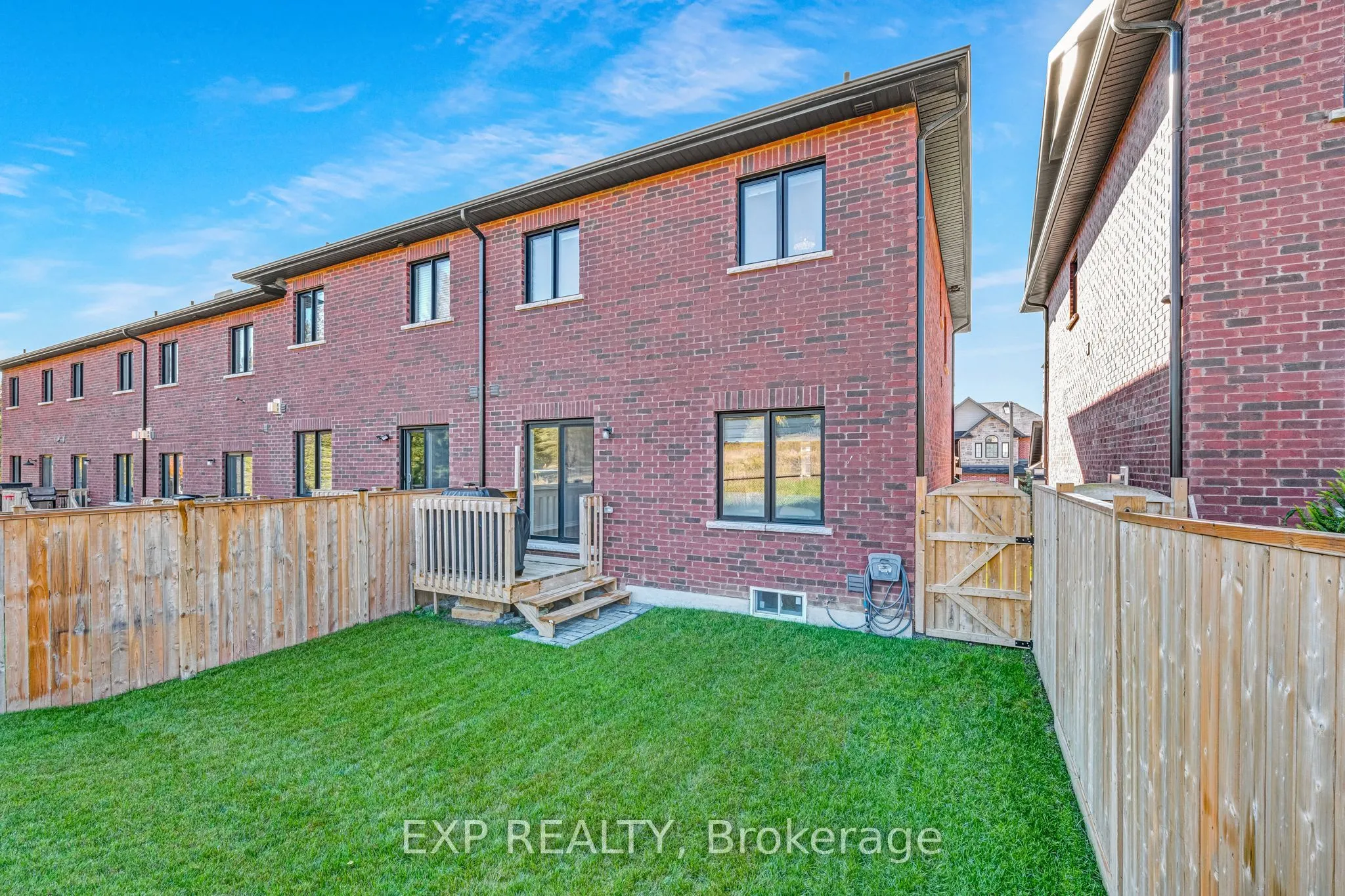 9 Gord Matthews Way