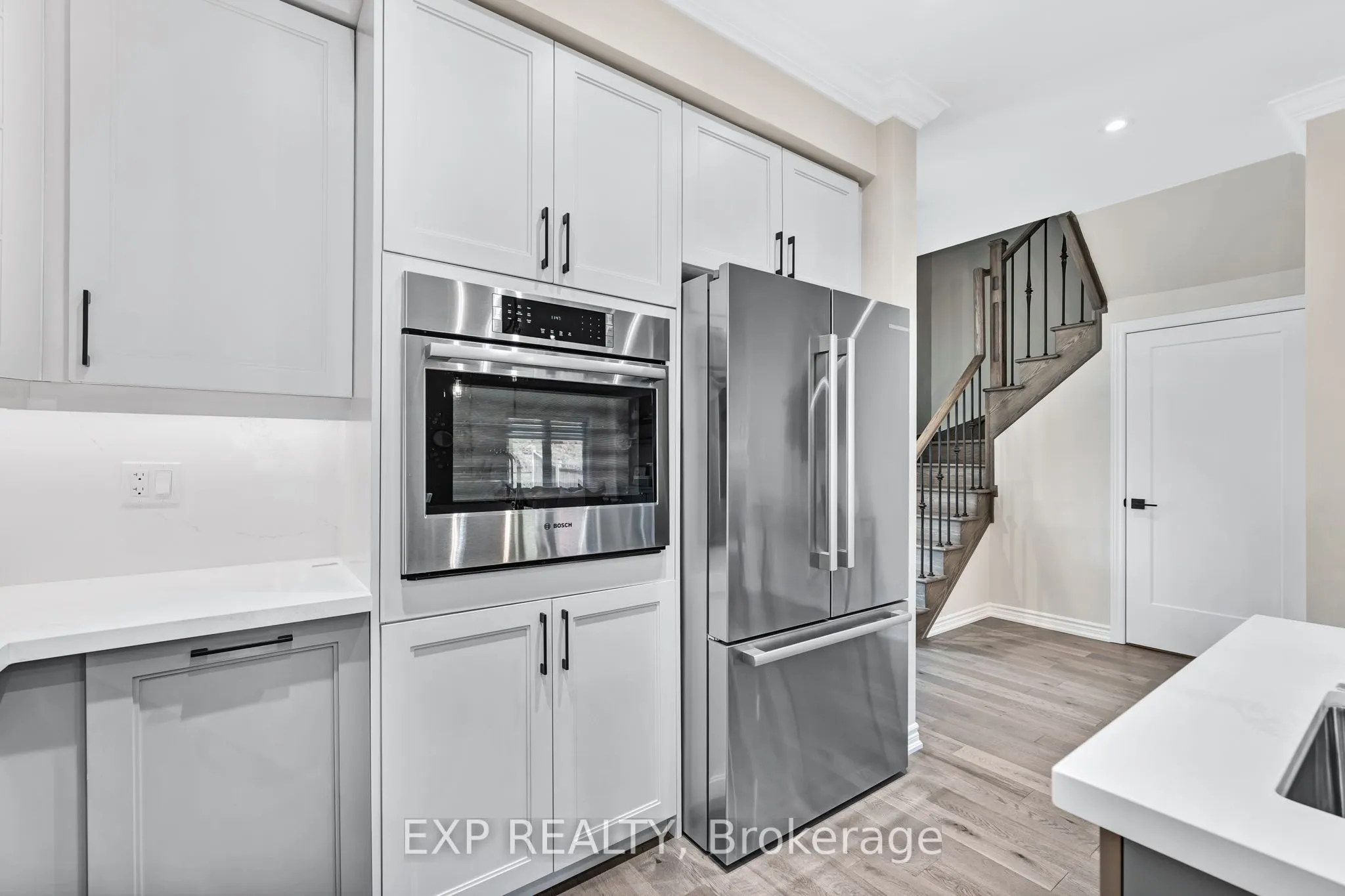 9 Gord Matthews Way