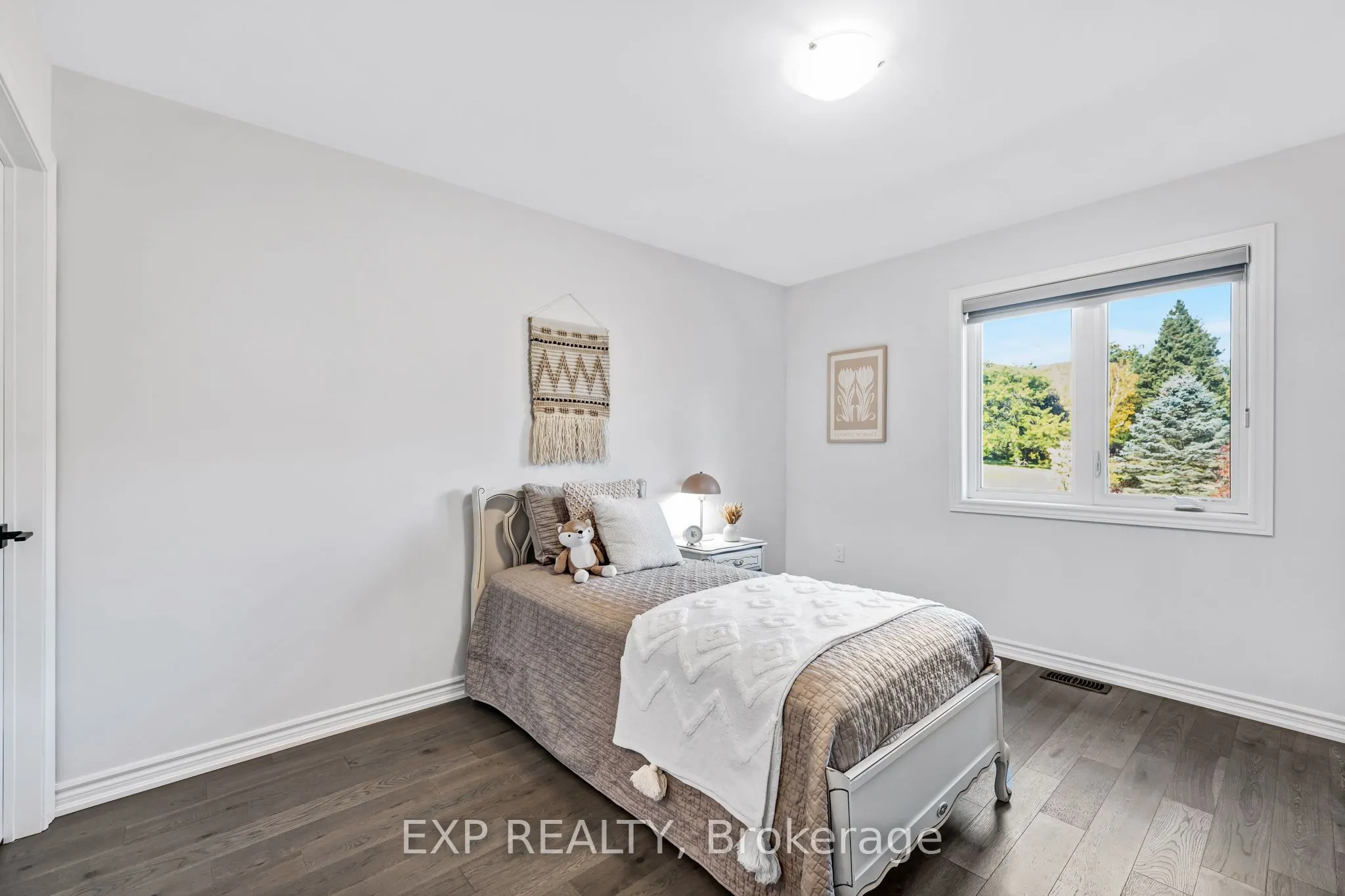 9 Gord Matthews Way