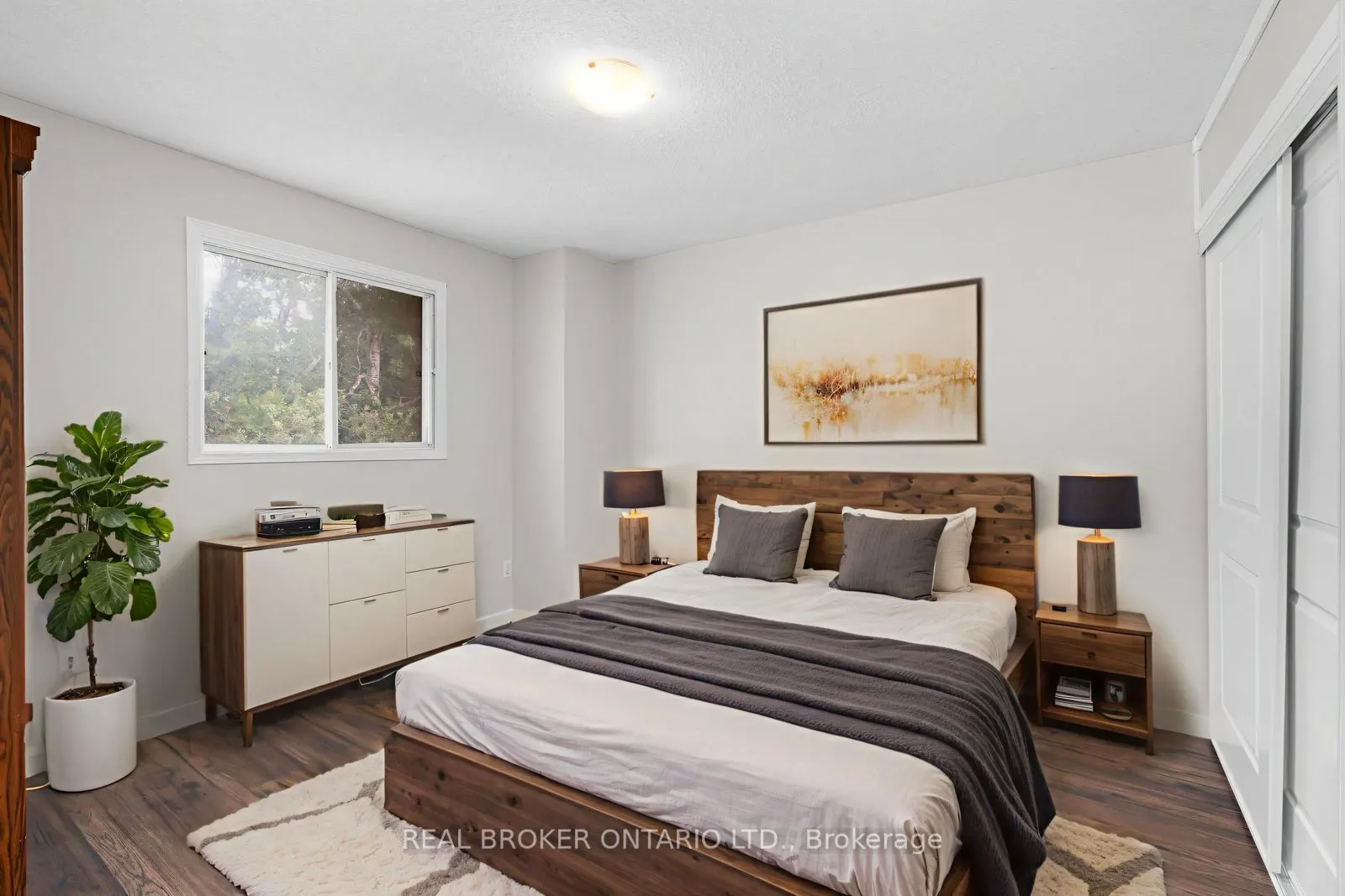 1012 Anna Maria Avenue