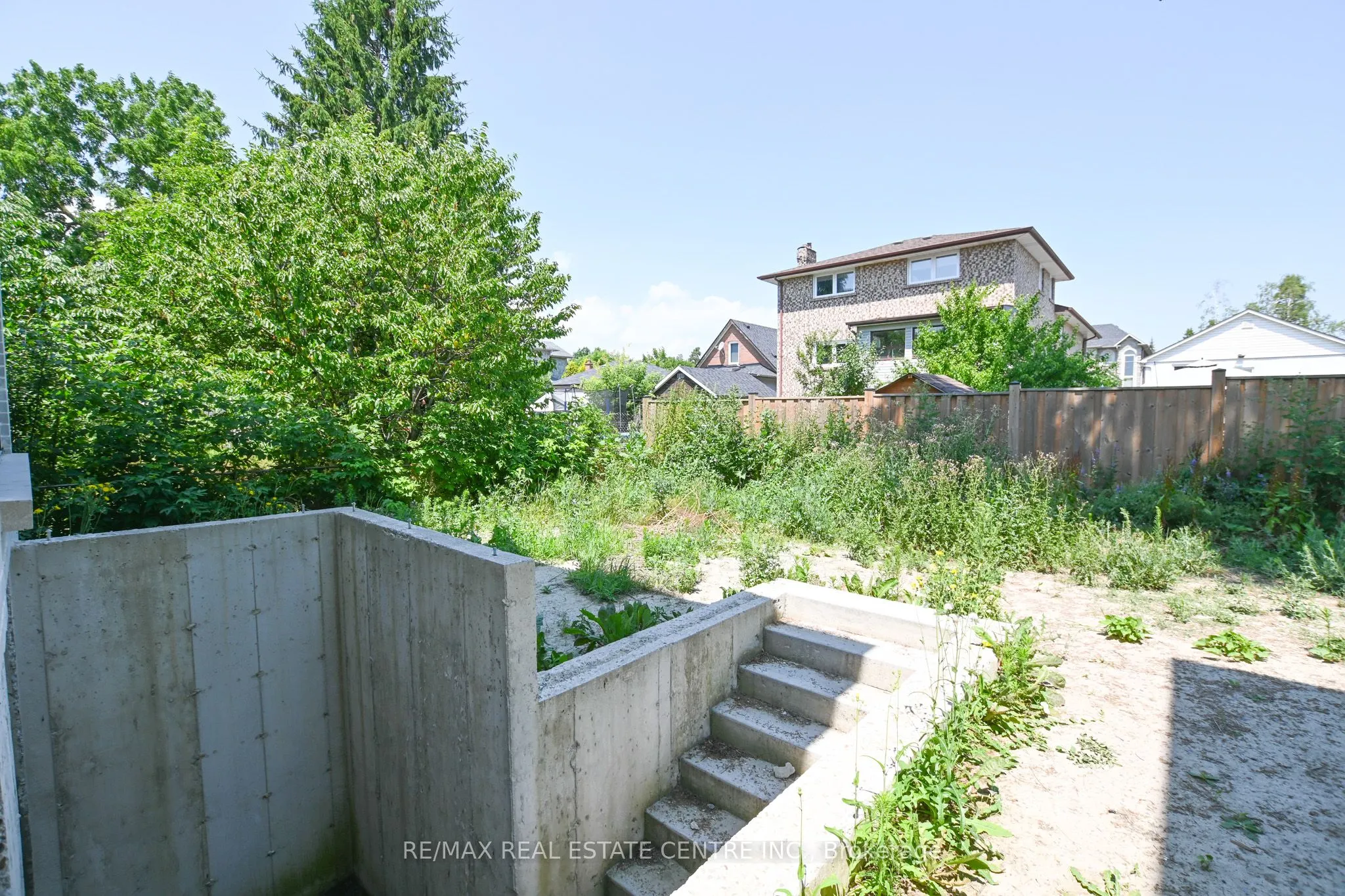 26 Rainbow Drive