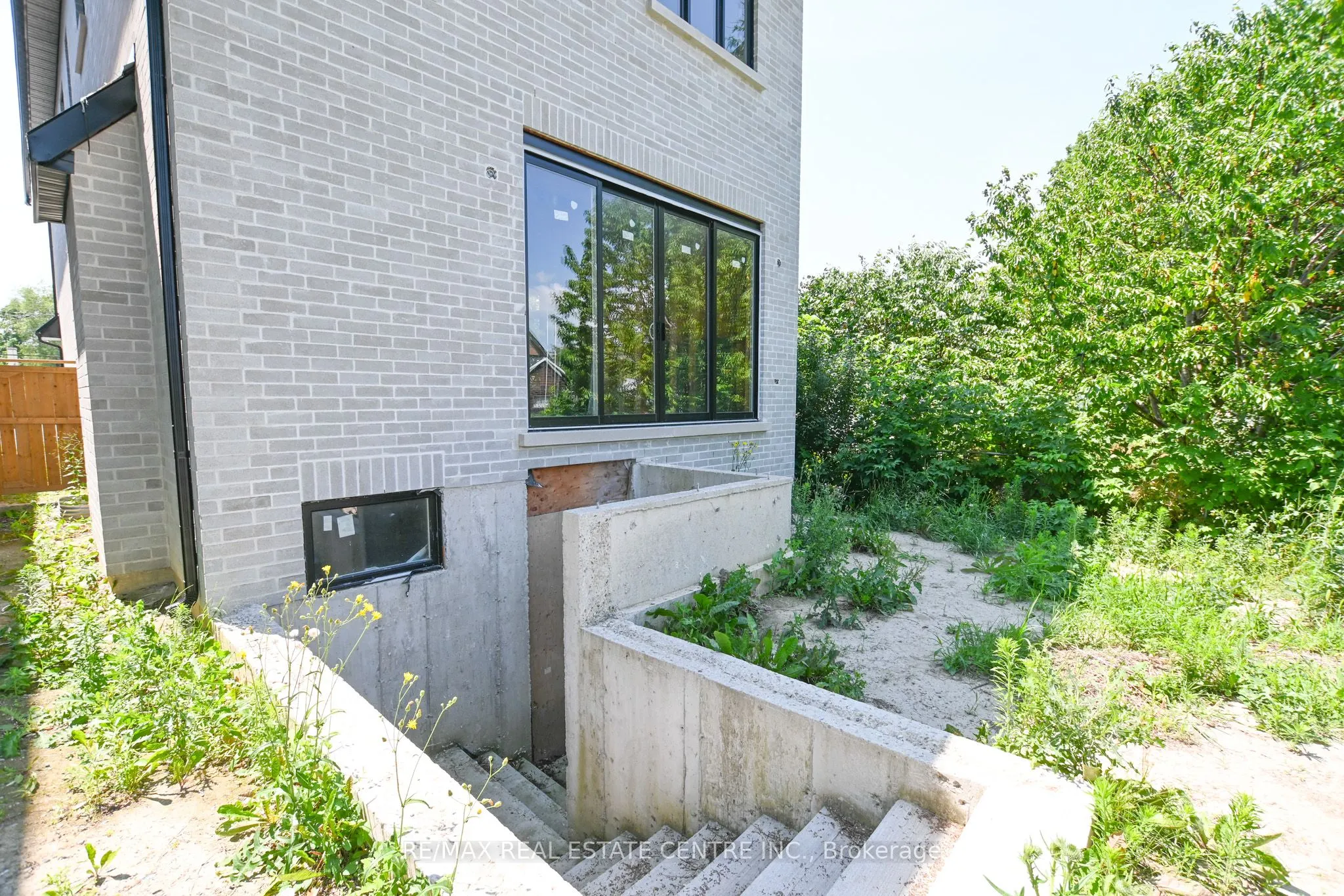 26 Rainbow Drive