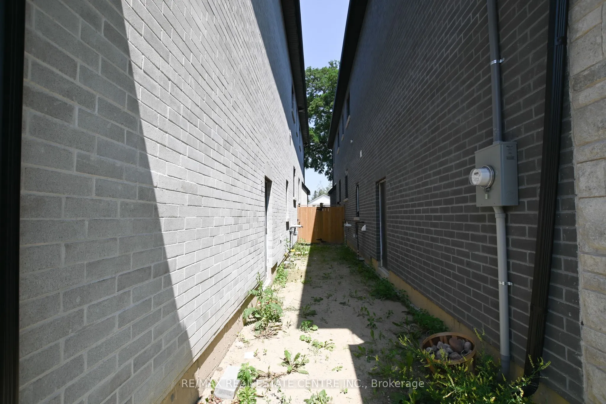 26 Rainbow Drive