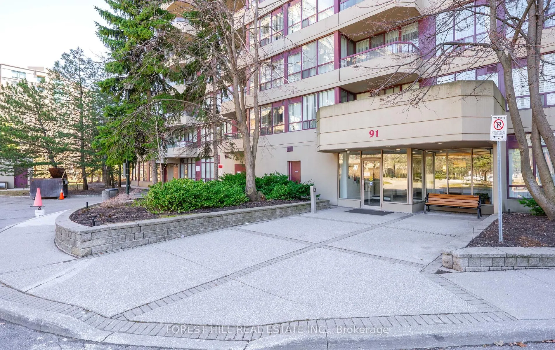 91 Townsgate Drive, #709