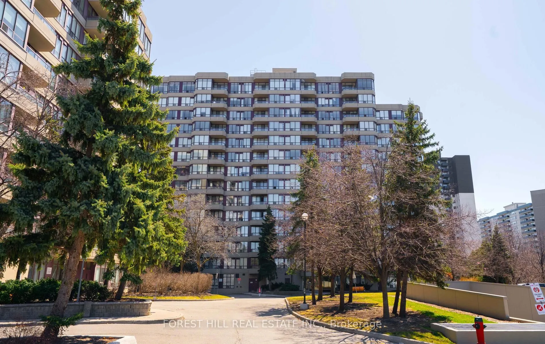 91 Townsgate Drive, #709