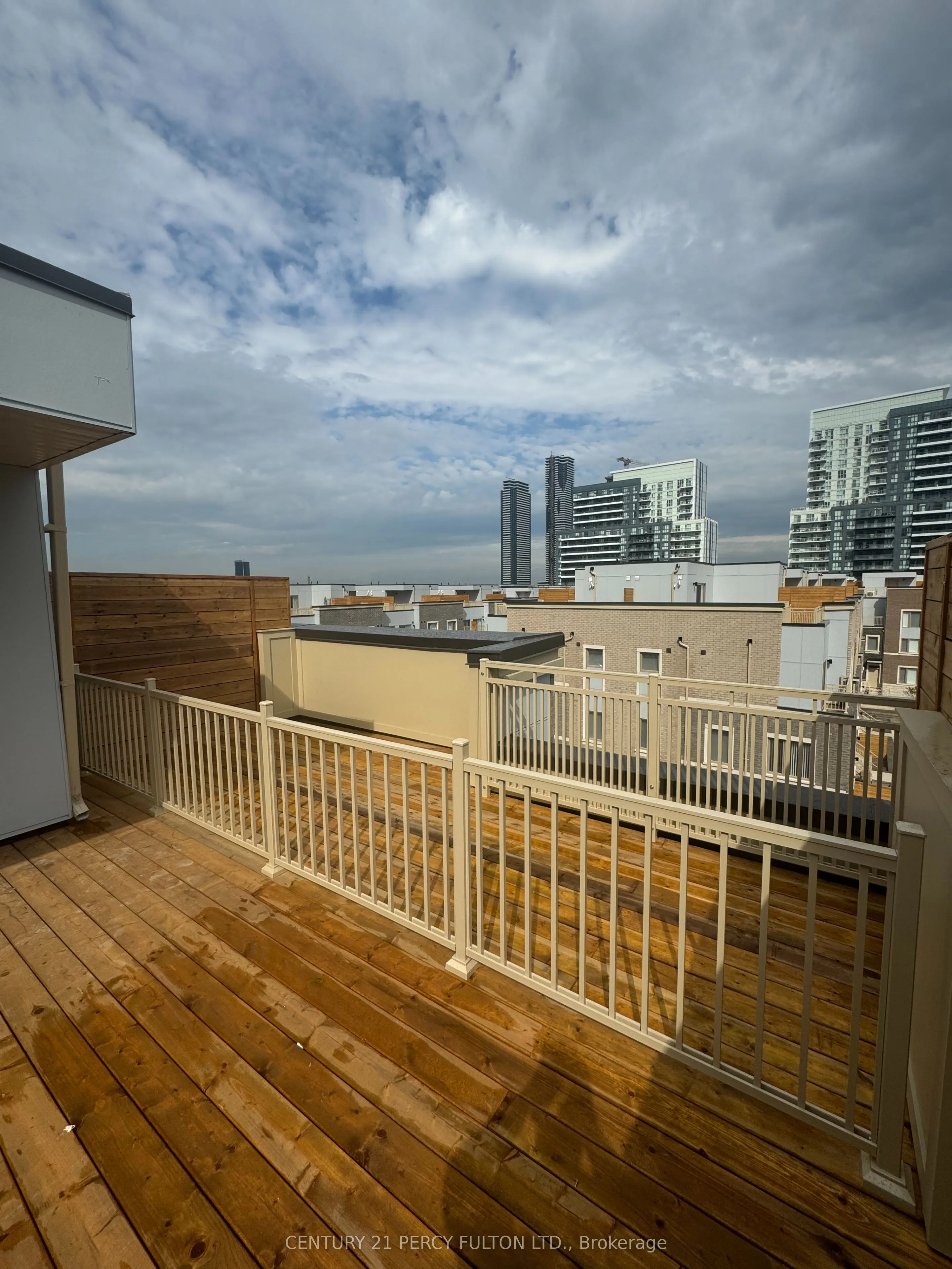 130 Honeycrisp Crescent, #TH 310