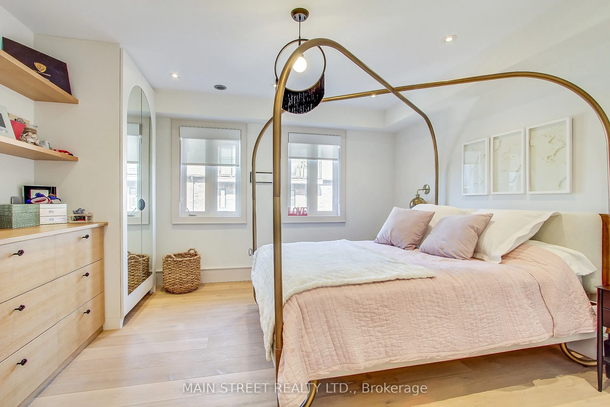 12 Powseland Crescent, #27