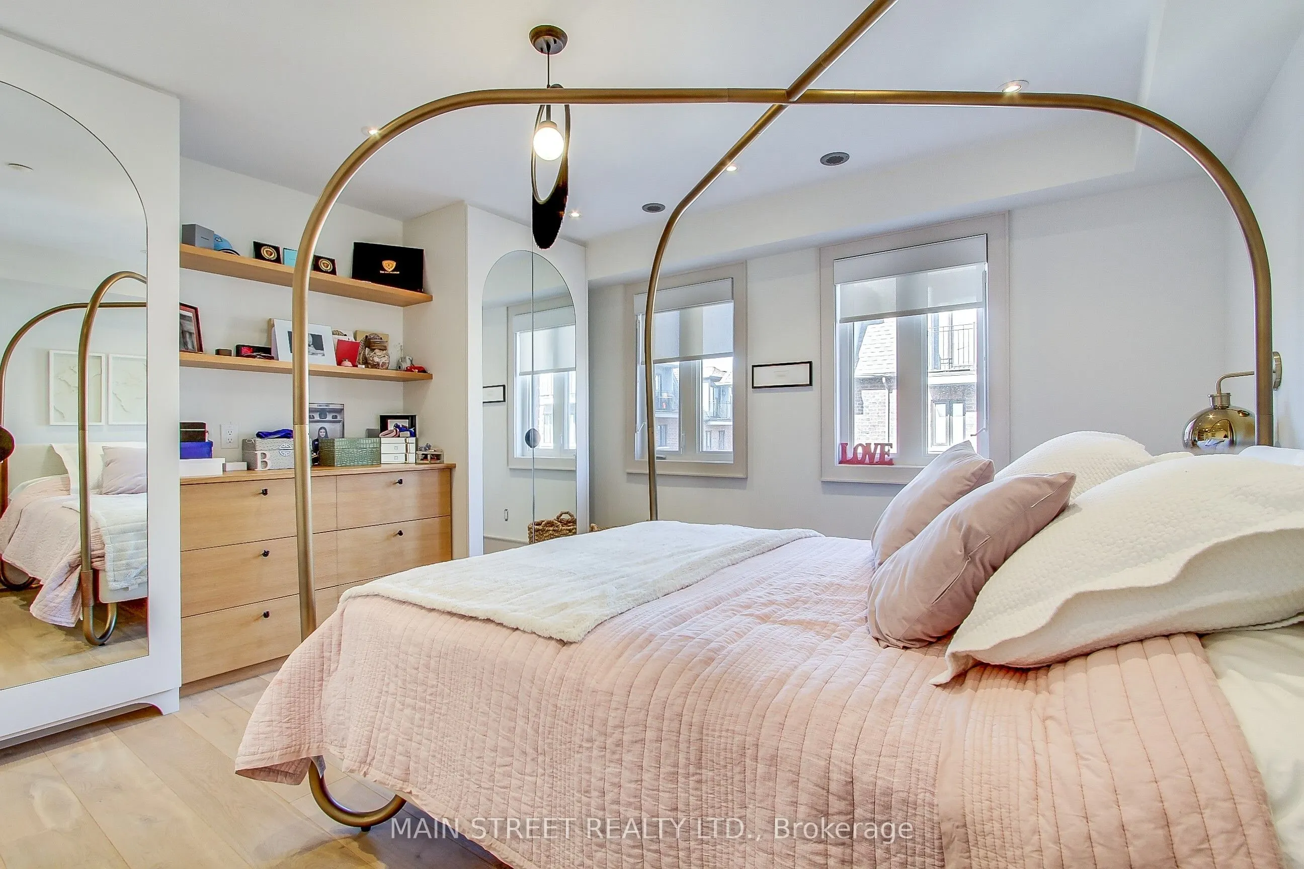 12 Powseland Crescent, #27