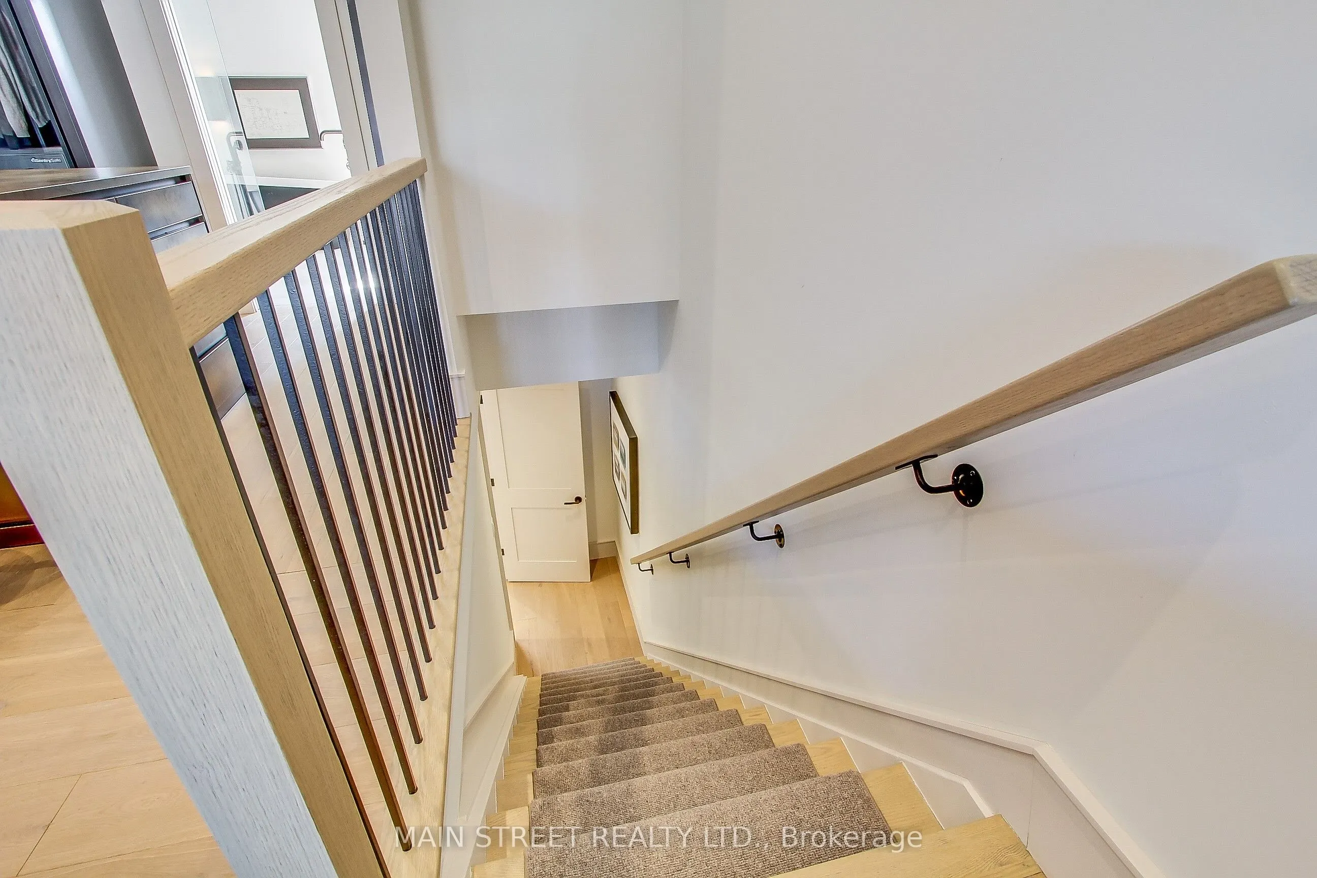 12 Powseland Crescent, #27