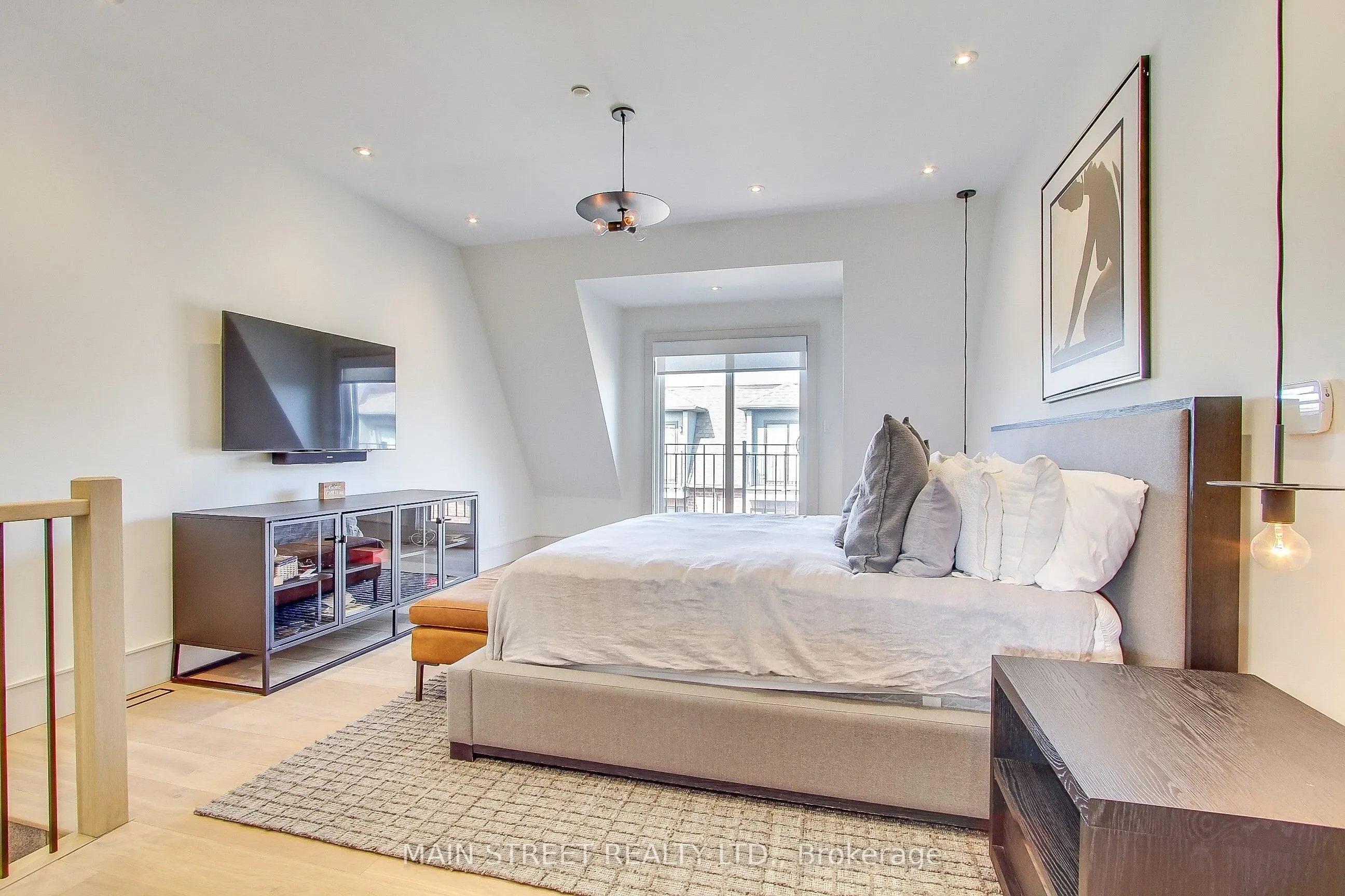 12 Powseland Crescent, #27