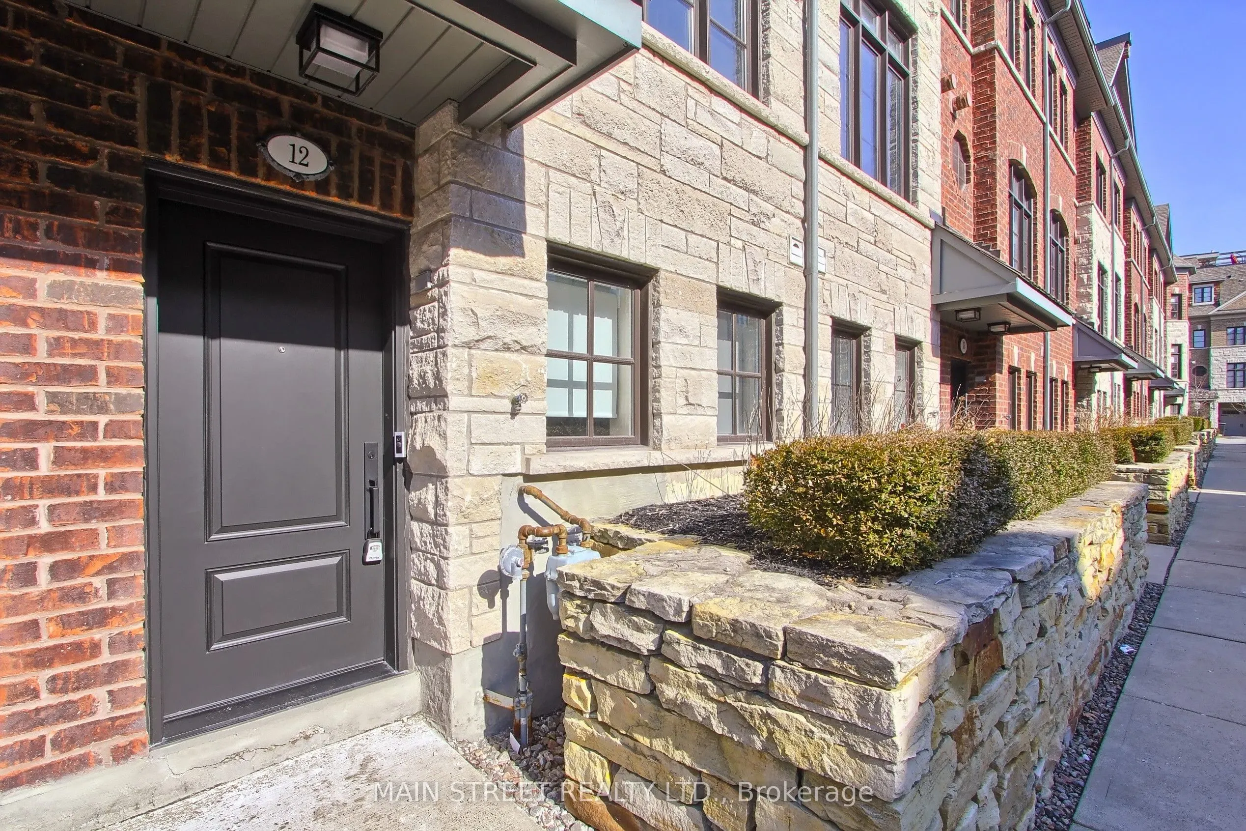 12 Powseland Crescent, #27
