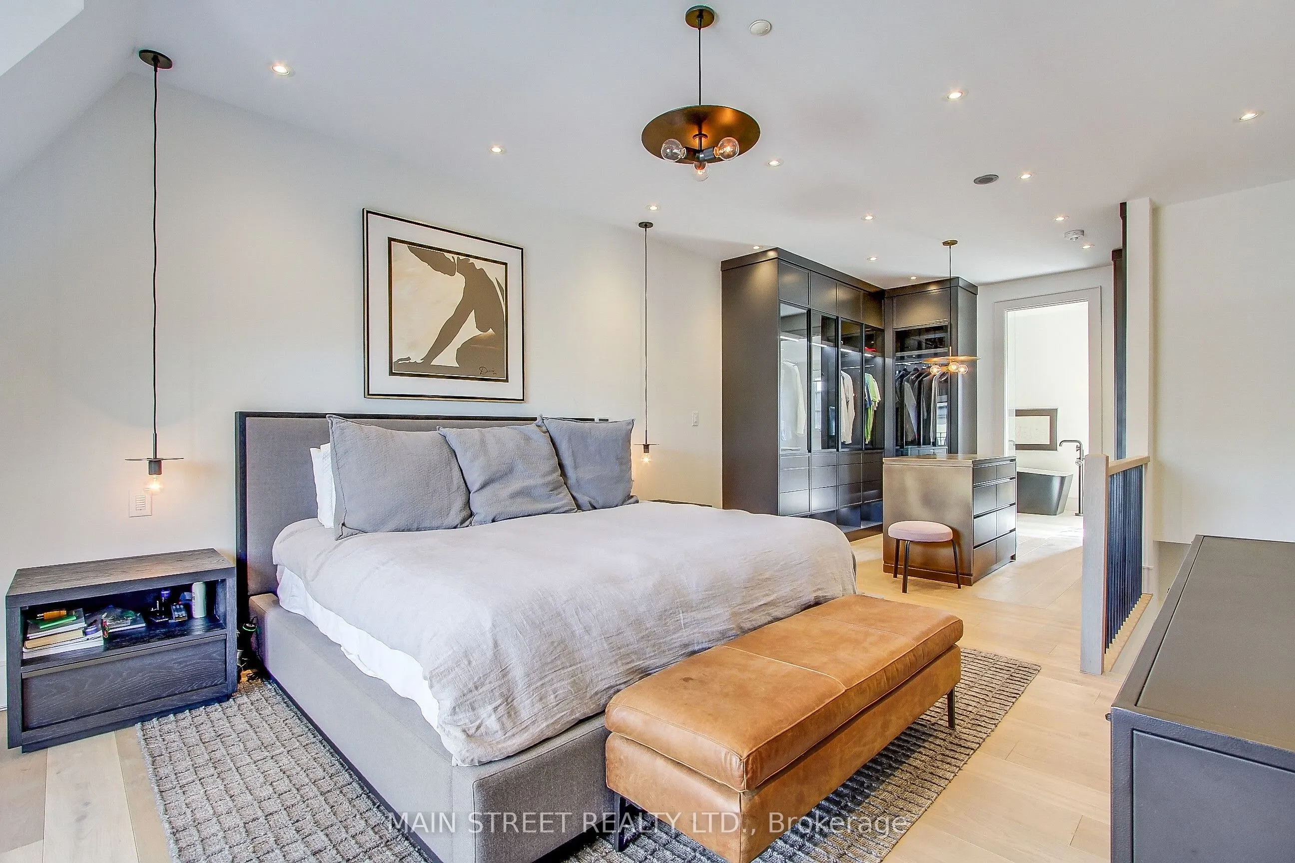 12 Powseland Crescent, #27