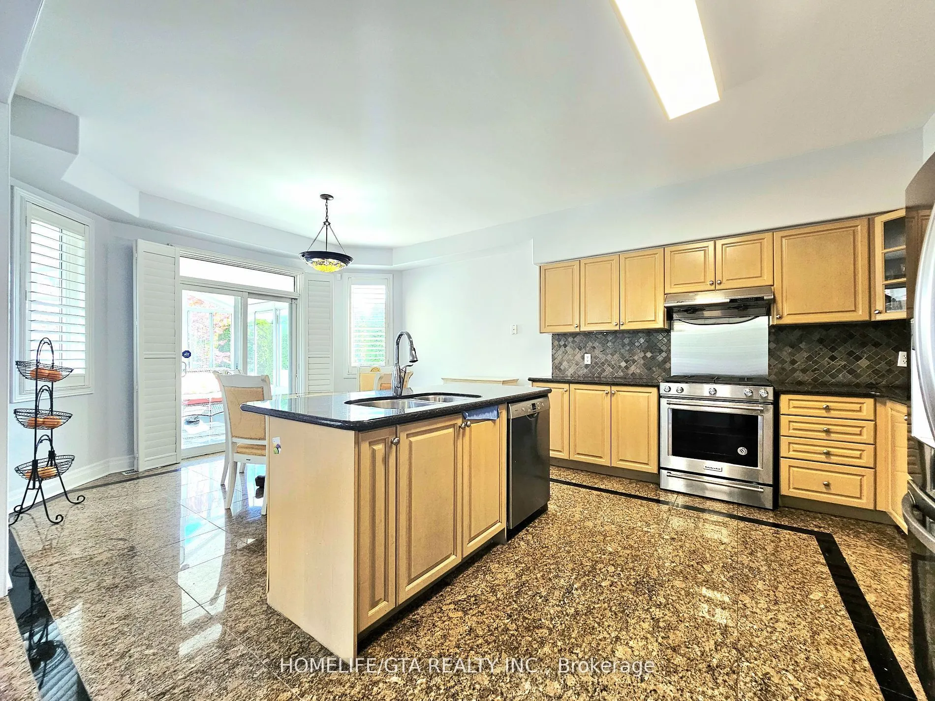 79 Worthing Avenue