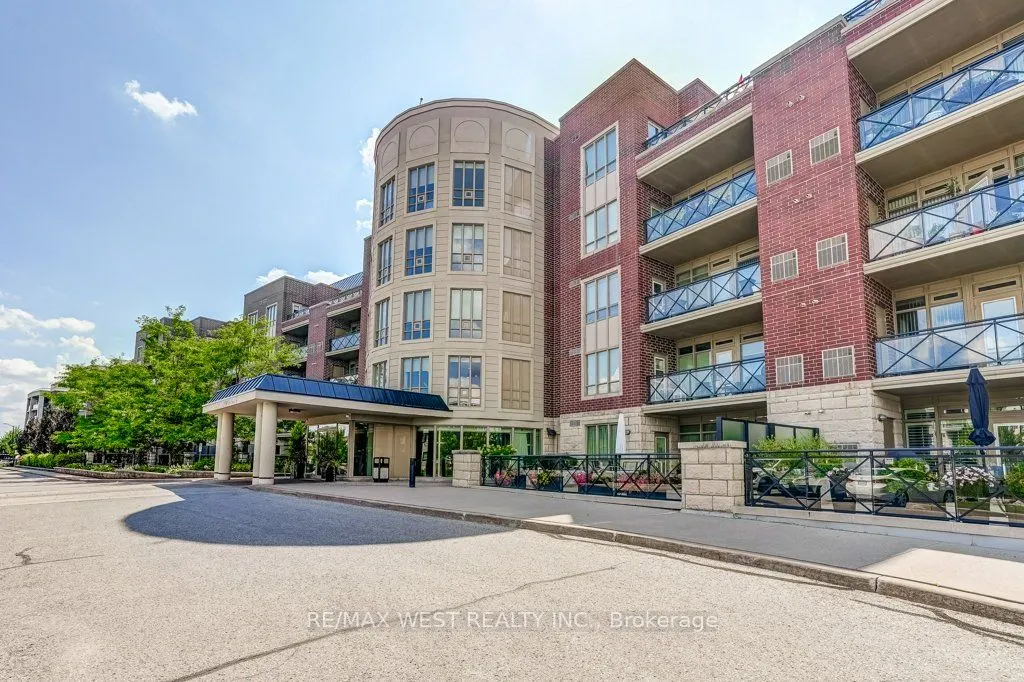 35 Baker Hill Boulevard, #404