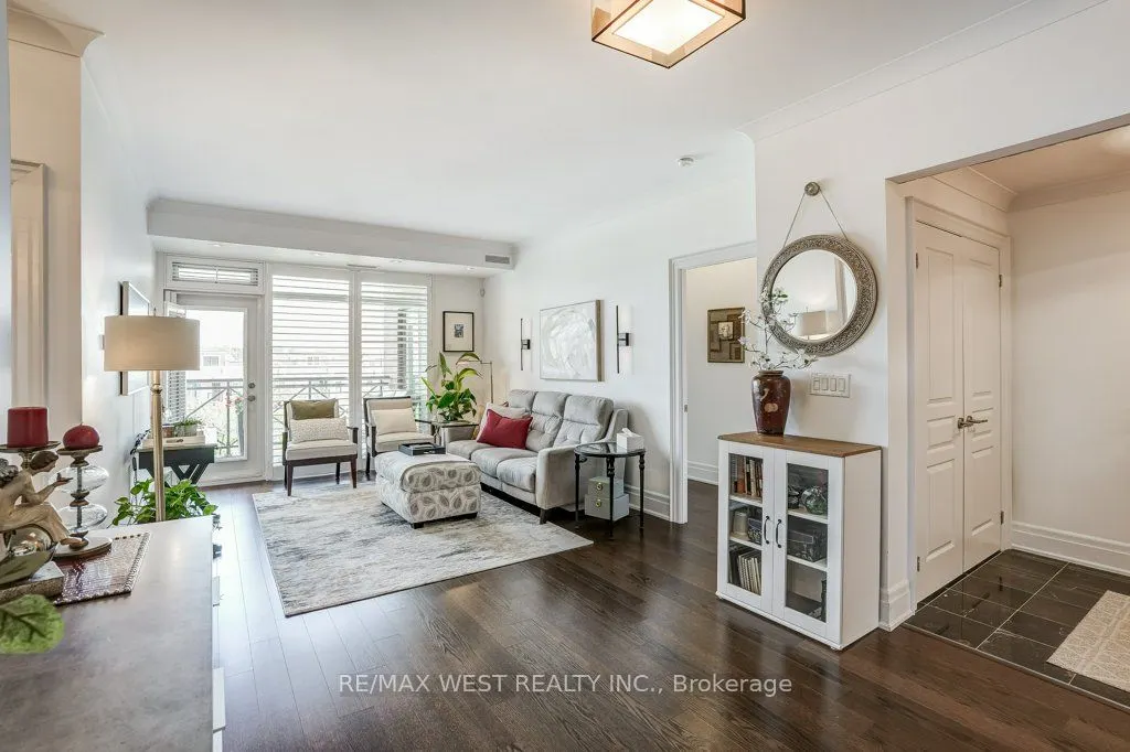 35 Baker Hill Boulevard, #404