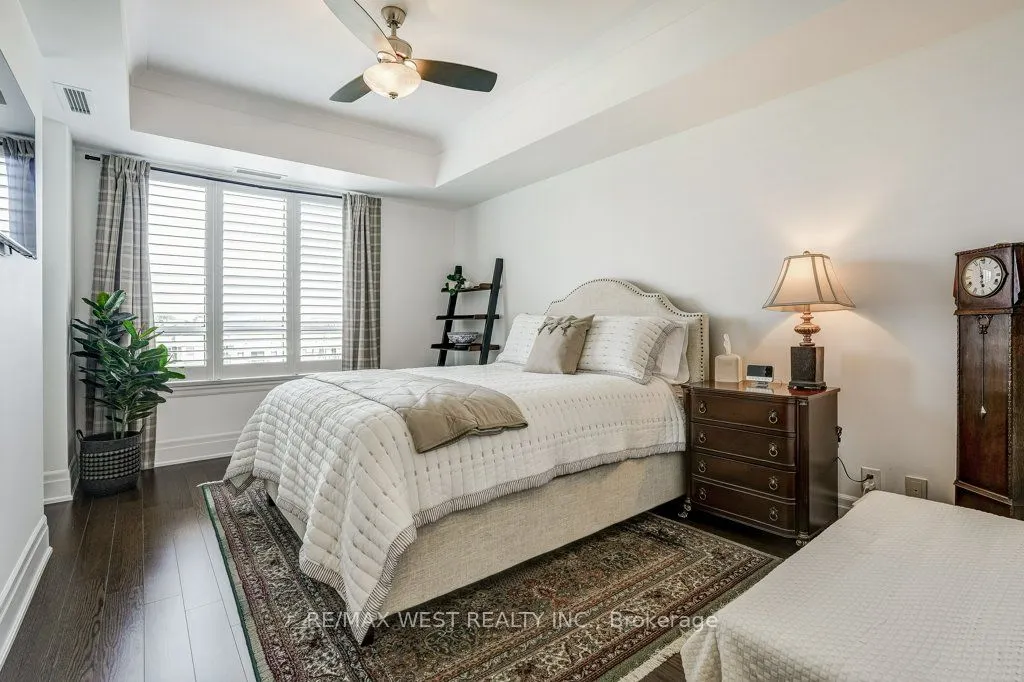 35 Baker Hill Boulevard, #404