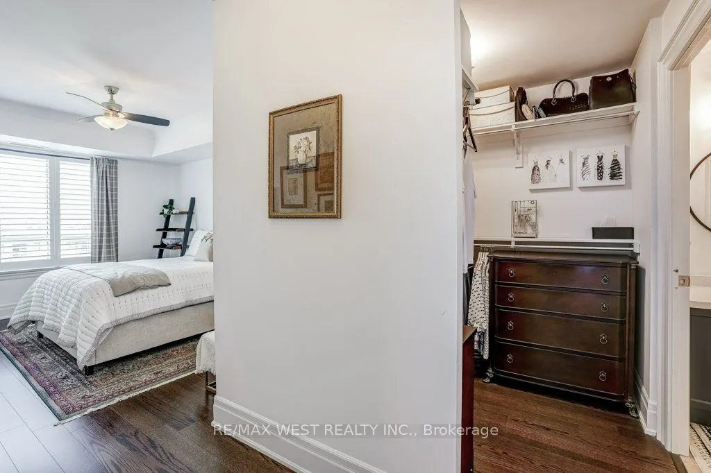 35 Baker Hill Boulevard, #404
