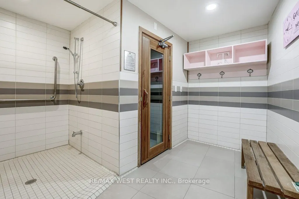 35 Baker Hill Boulevard, #404