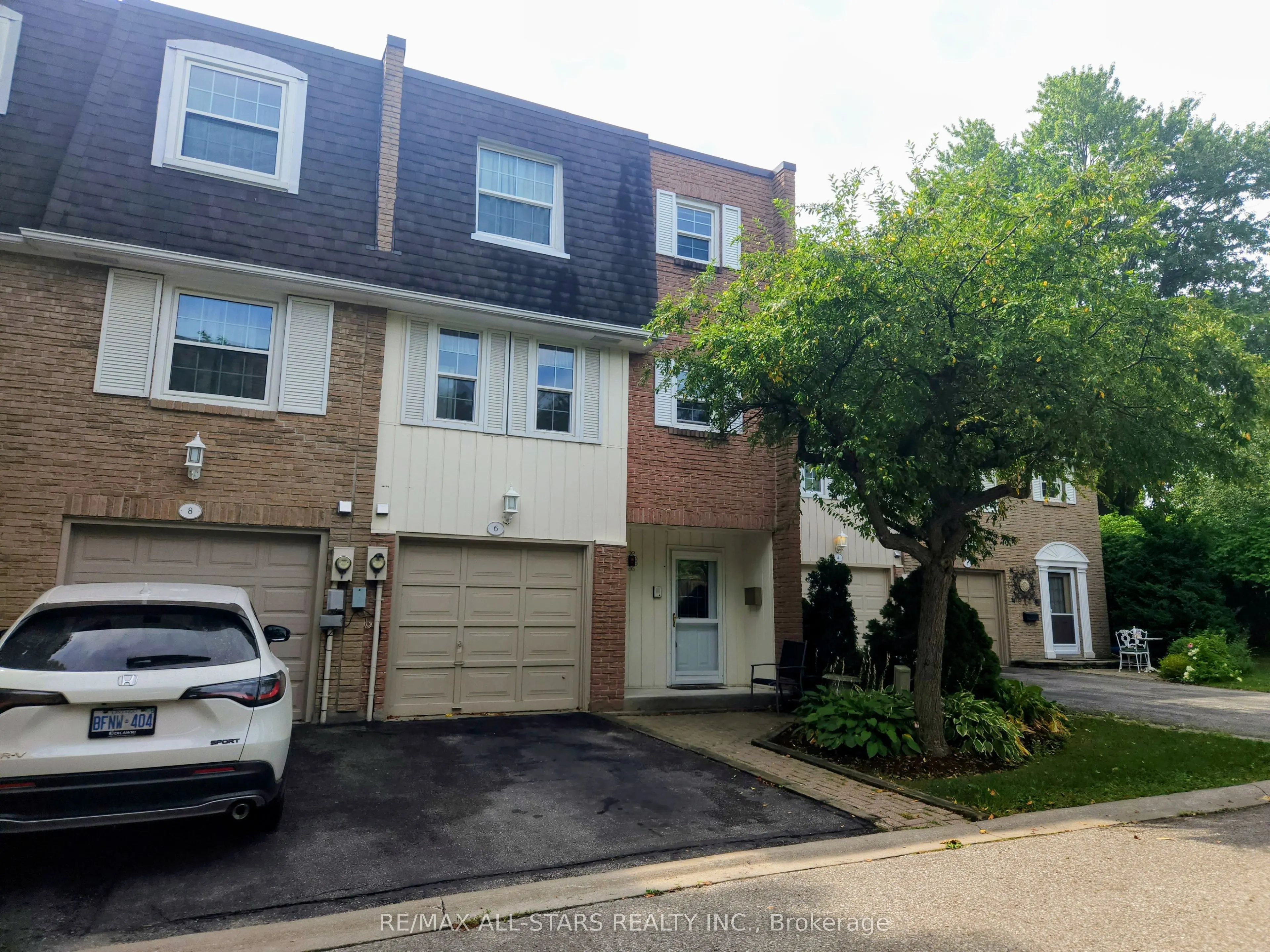 6 Hepworth Way, #6