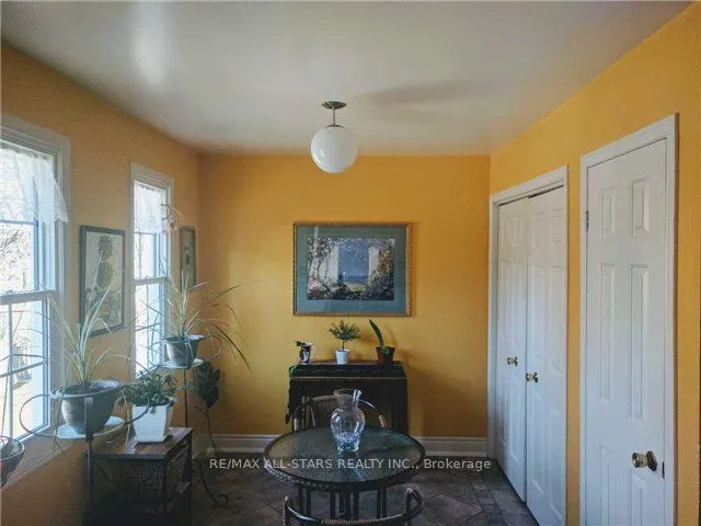 6 Hepworth Way, #6