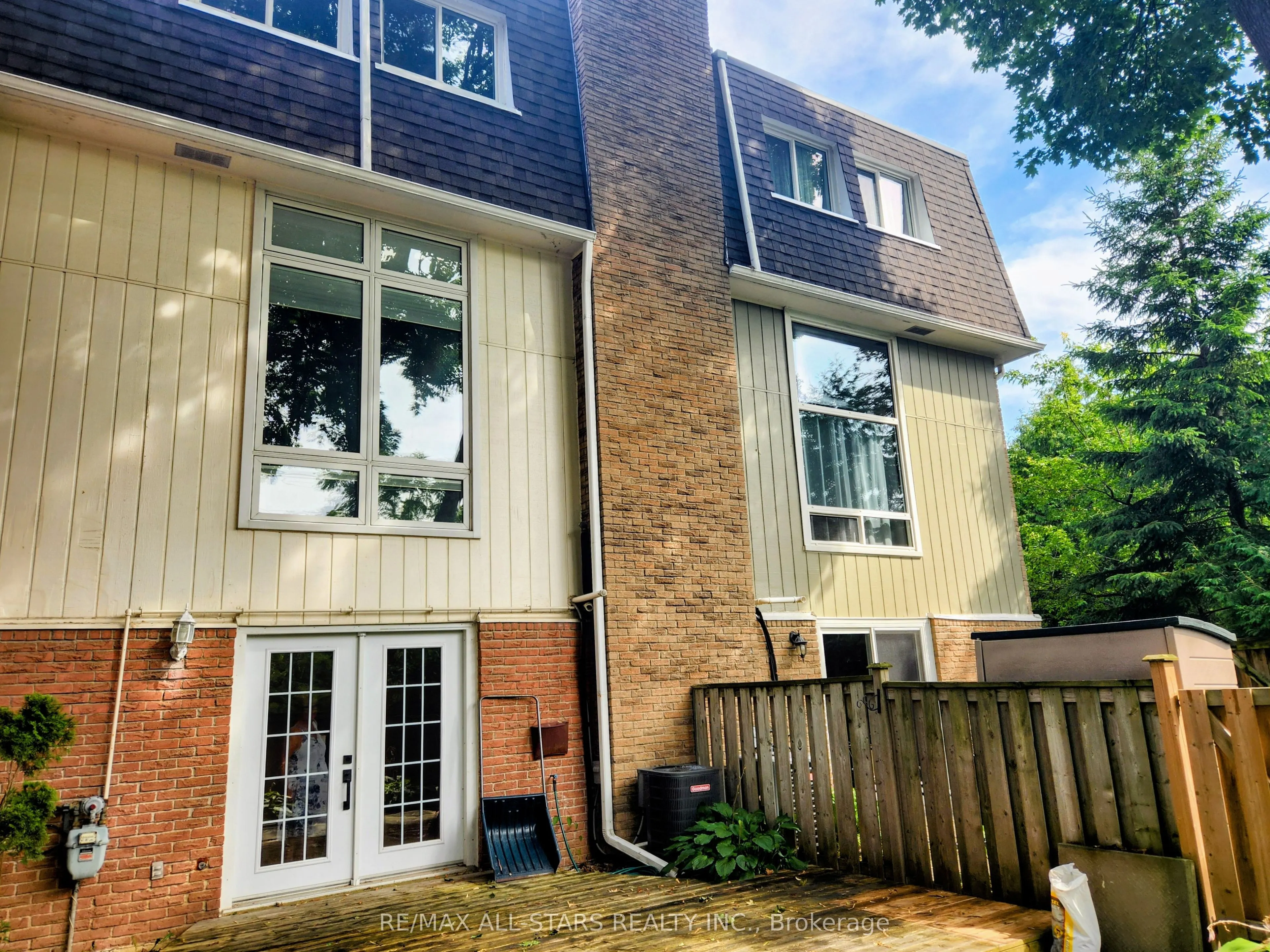 6 Hepworth Way, #6