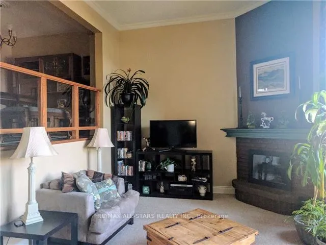 6 Hepworth Way, #6