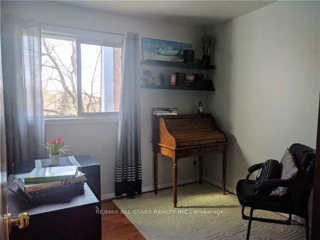 6 Hepworth Way, #6