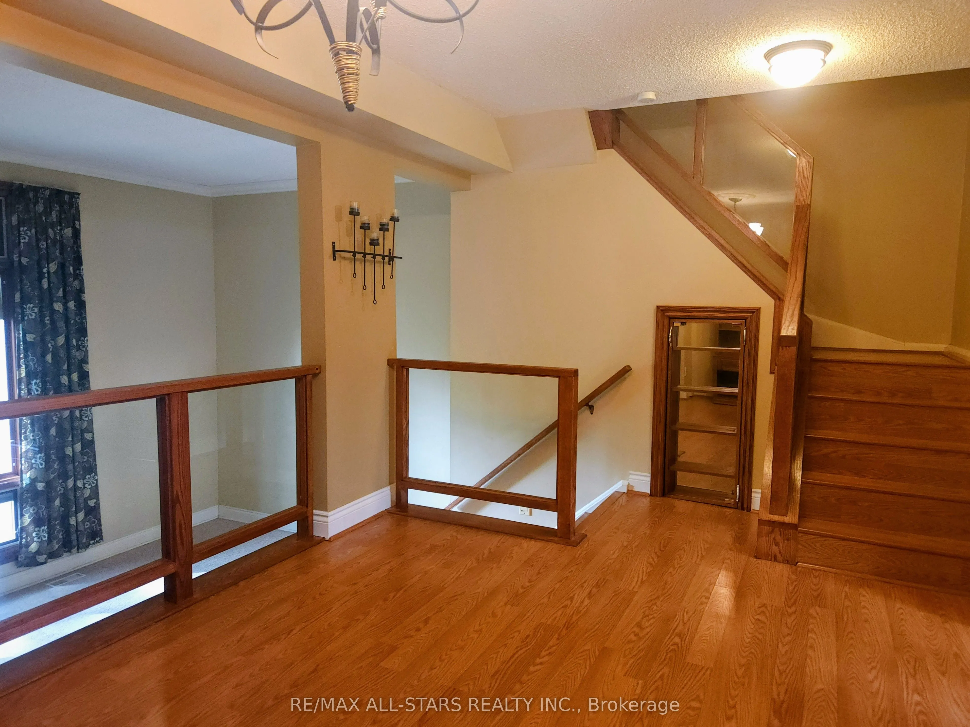 6 Hepworth Way, #6