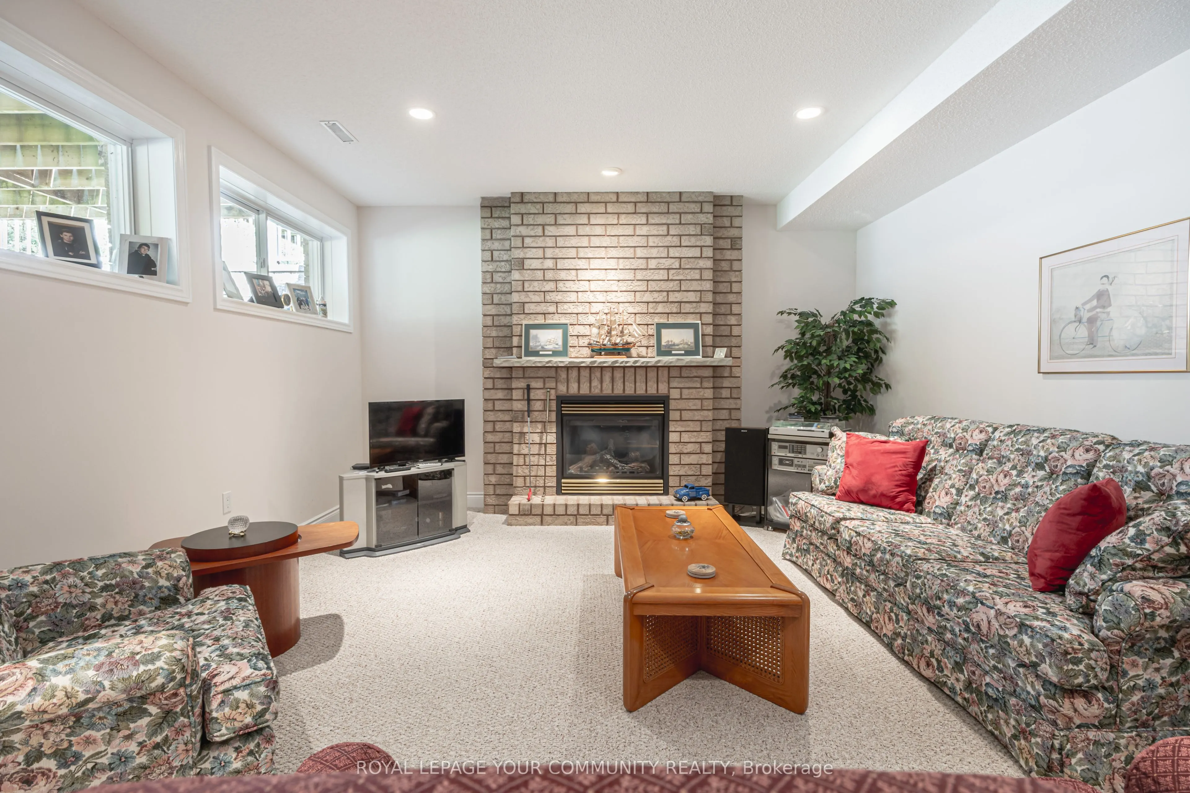 50 Renaissance Point, #17